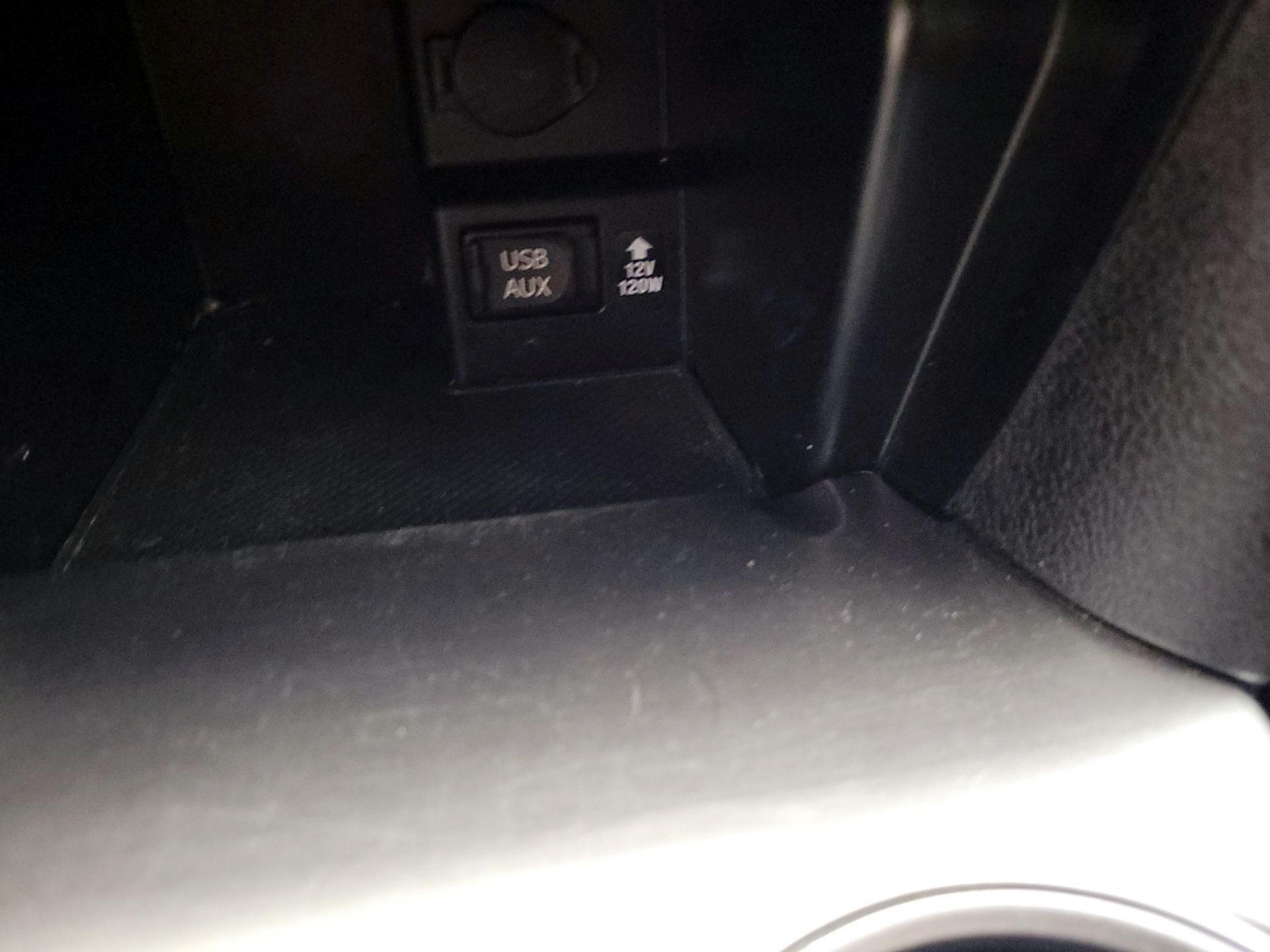 Thumbnail: 2014 Toyota Camry - 16