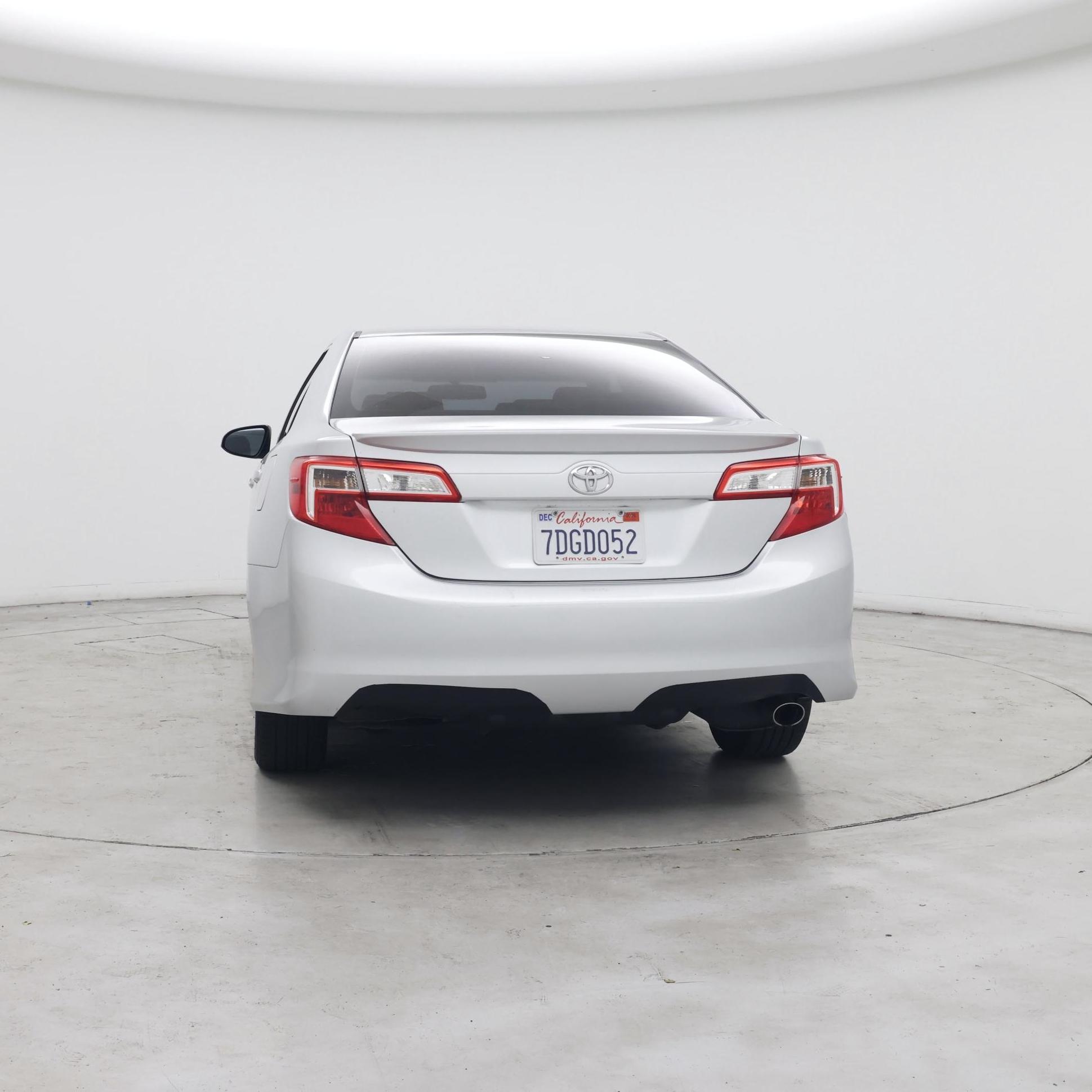 Thumbnail: 2014 Toyota Camry - 6