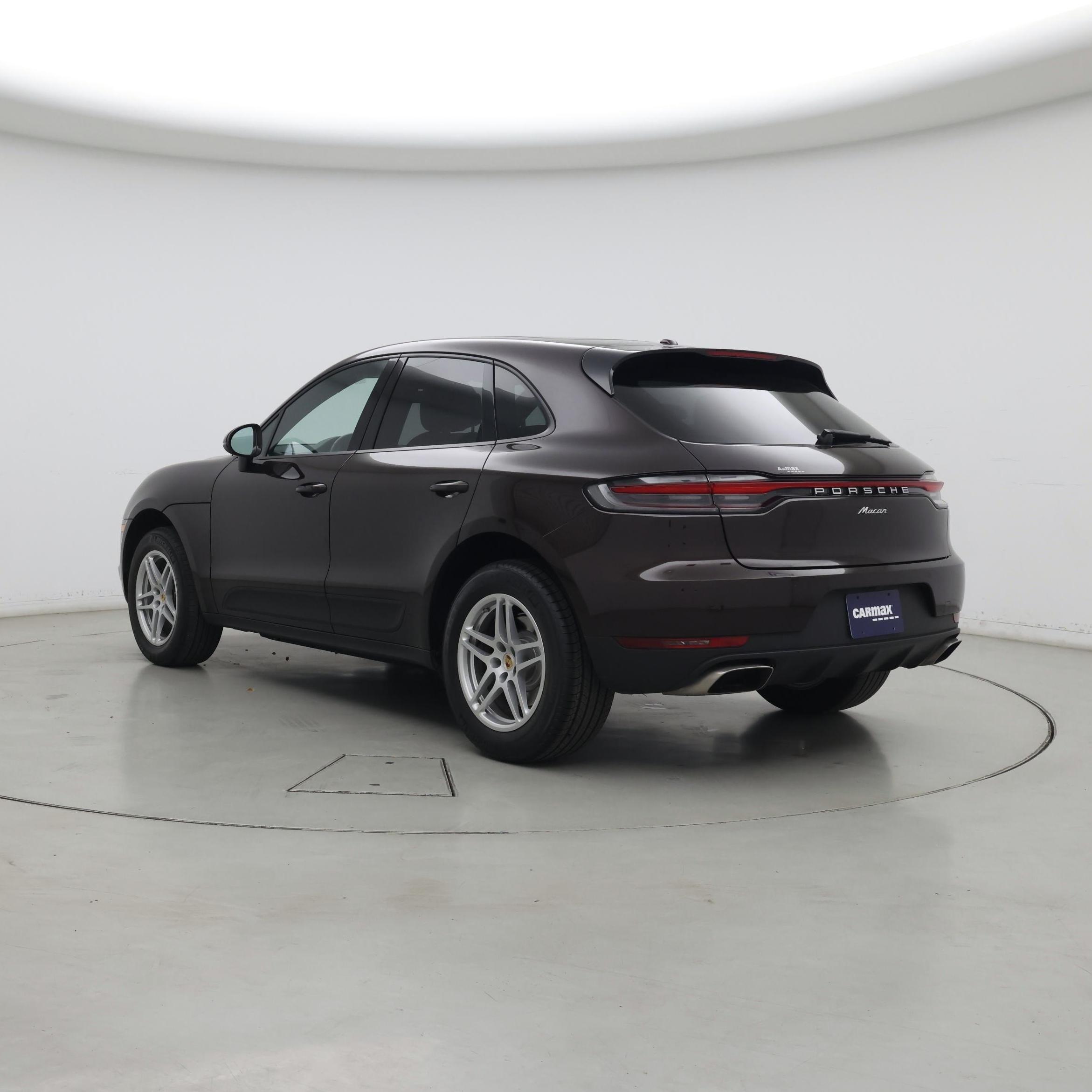 Thumbnail: 2021 Porsche Macan - 2