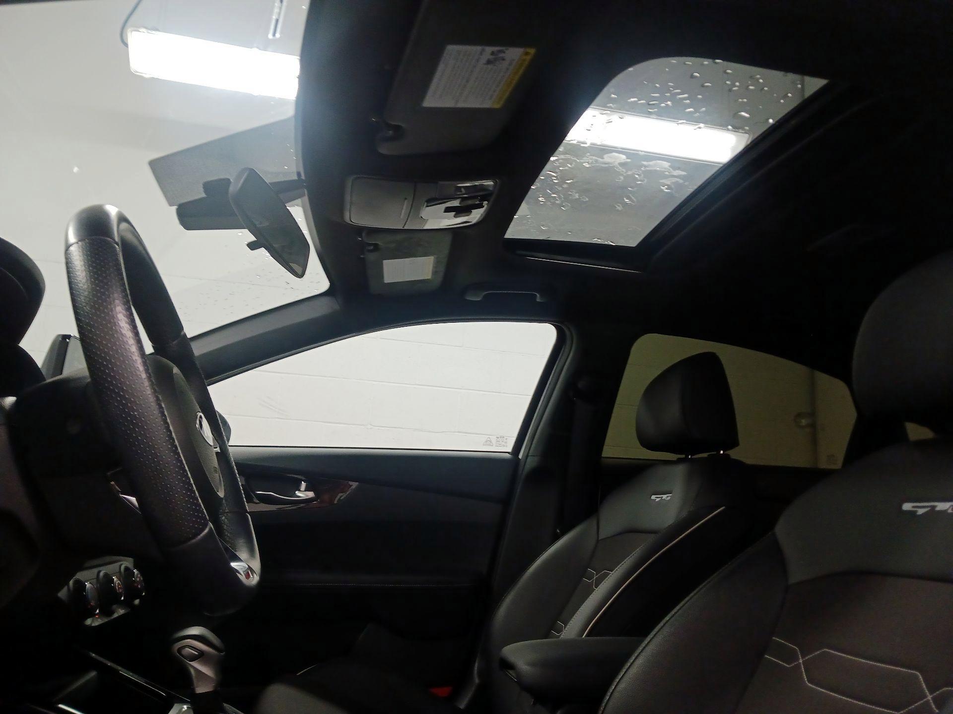 Thumbnail: 2021 Kia Forte - 19