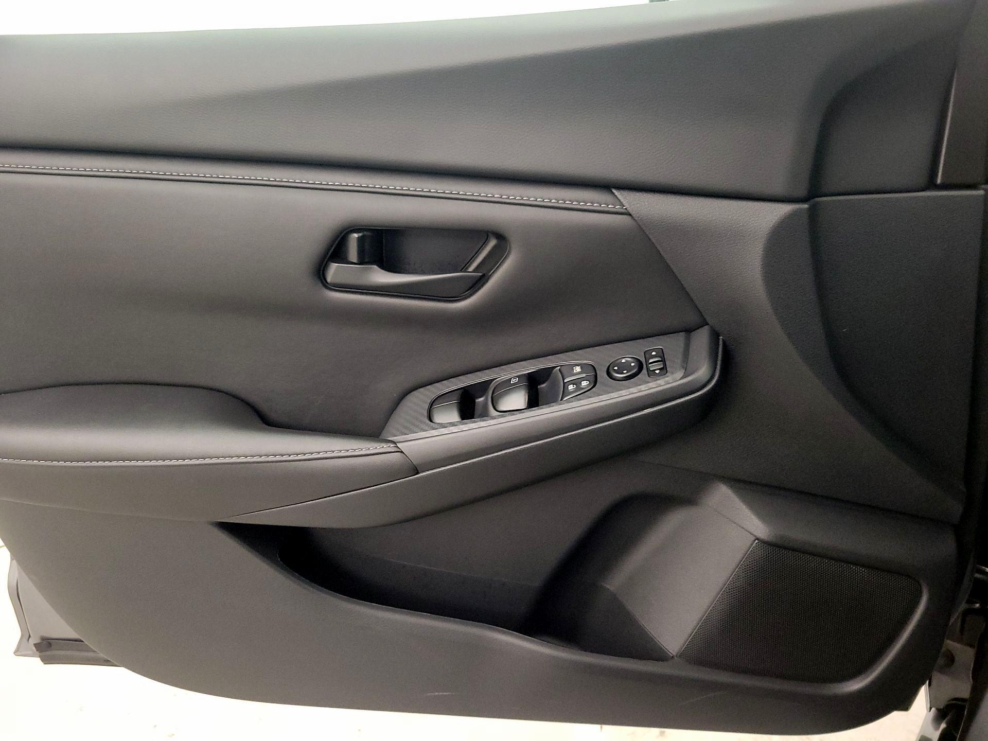 Thumbnail: 2024 Nissan Sentra - 12