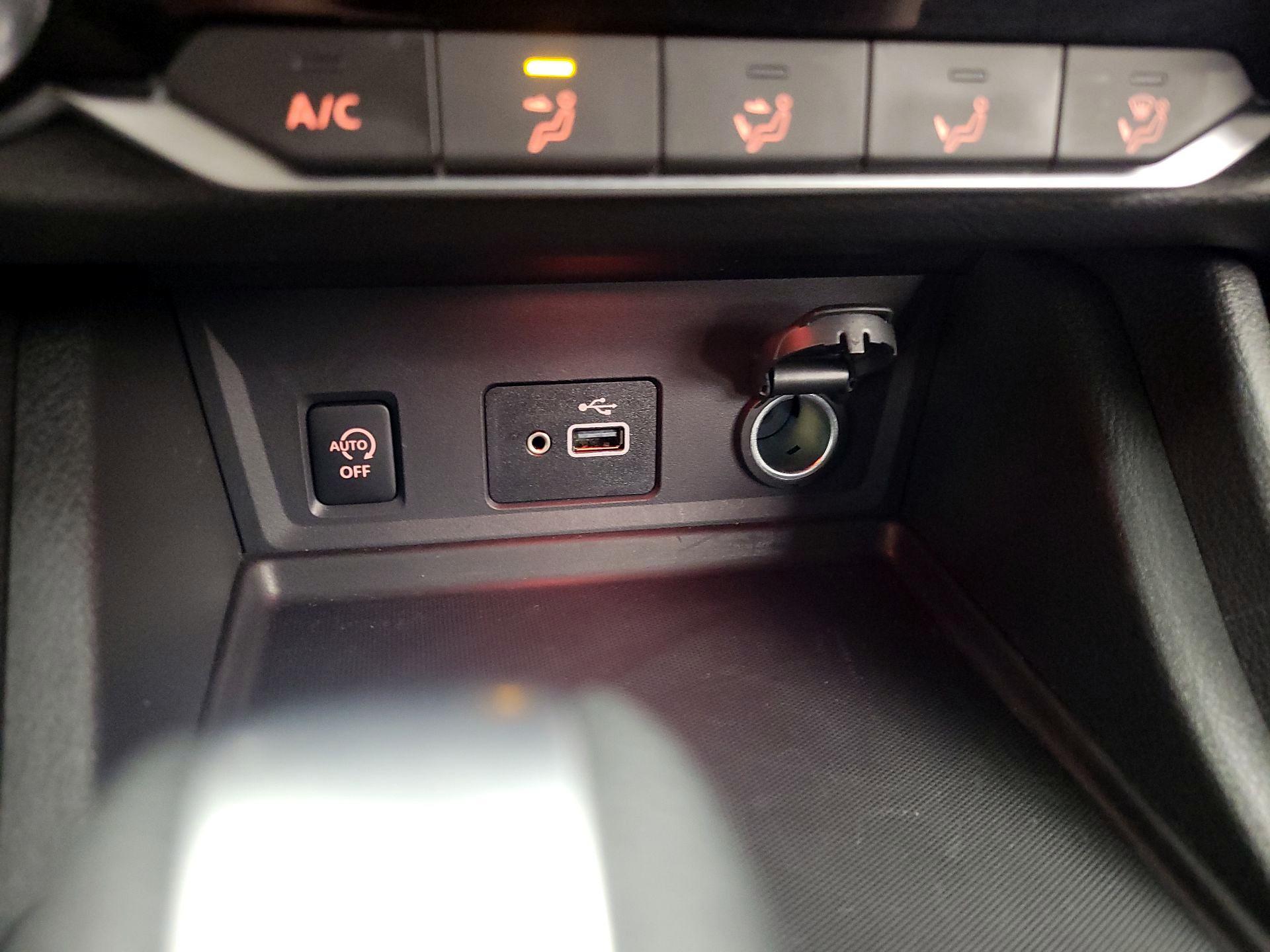 Thumbnail: 2024 Nissan Sentra - 18