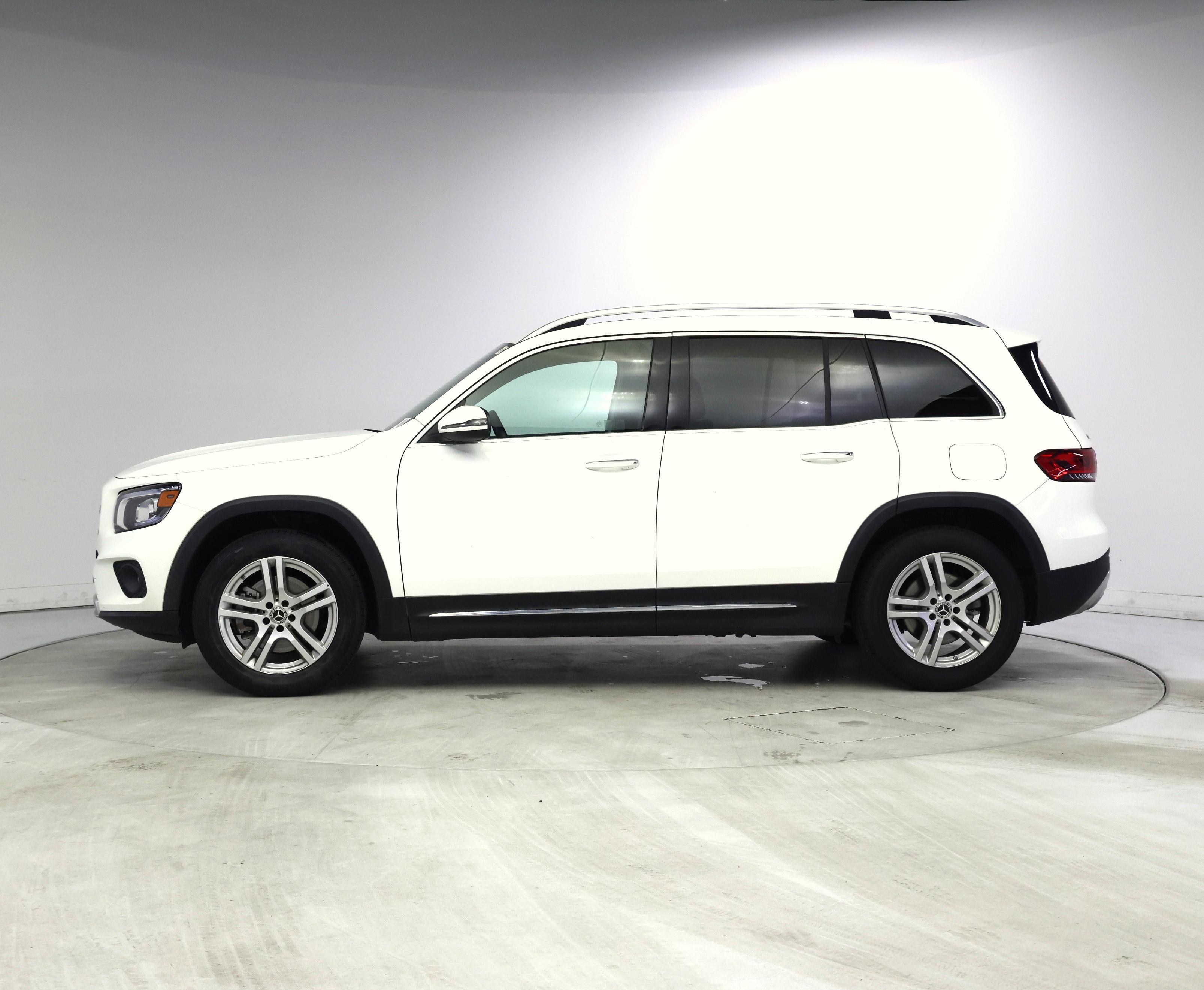 Thumbnail: 2022 Mercedes-Benz GLB - 3