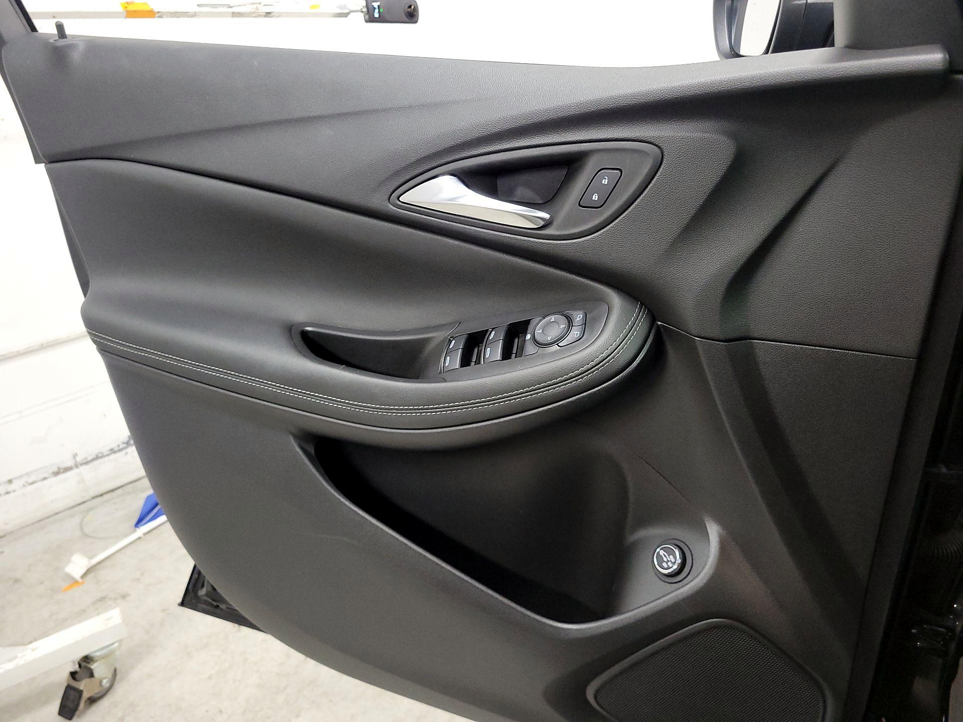 Thumbnail: 2023 Buick Encore GX - 12