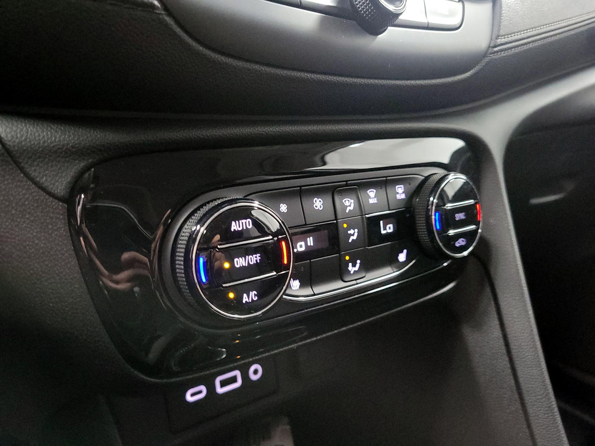 Thumbnail: 2023 Buick Encore GX - 16