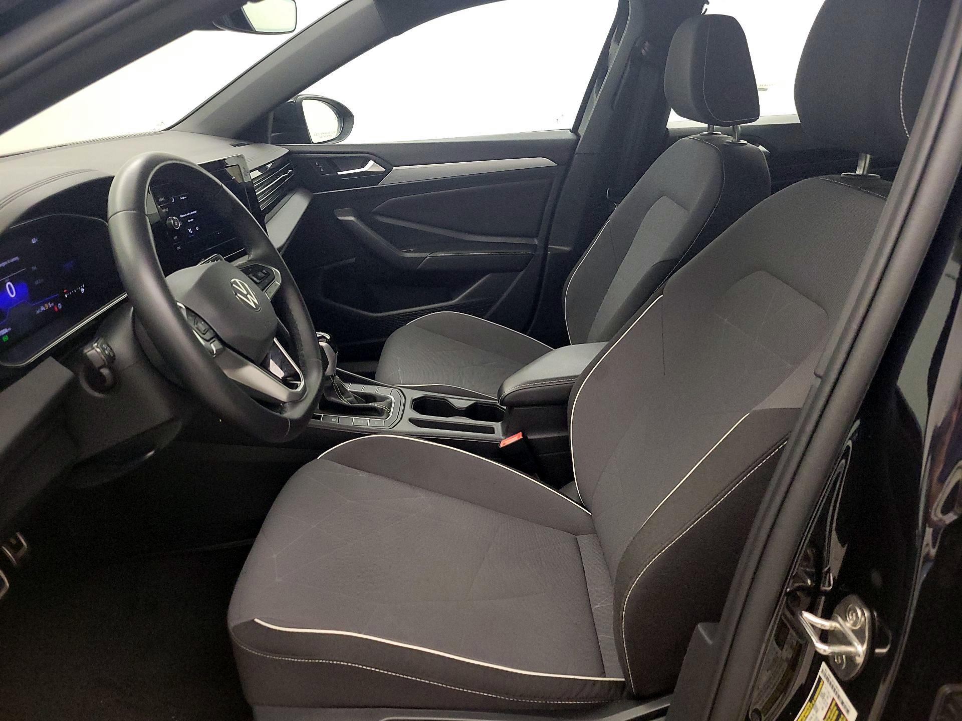 Thumbnail: 2025 Volkswagen Jetta - 11