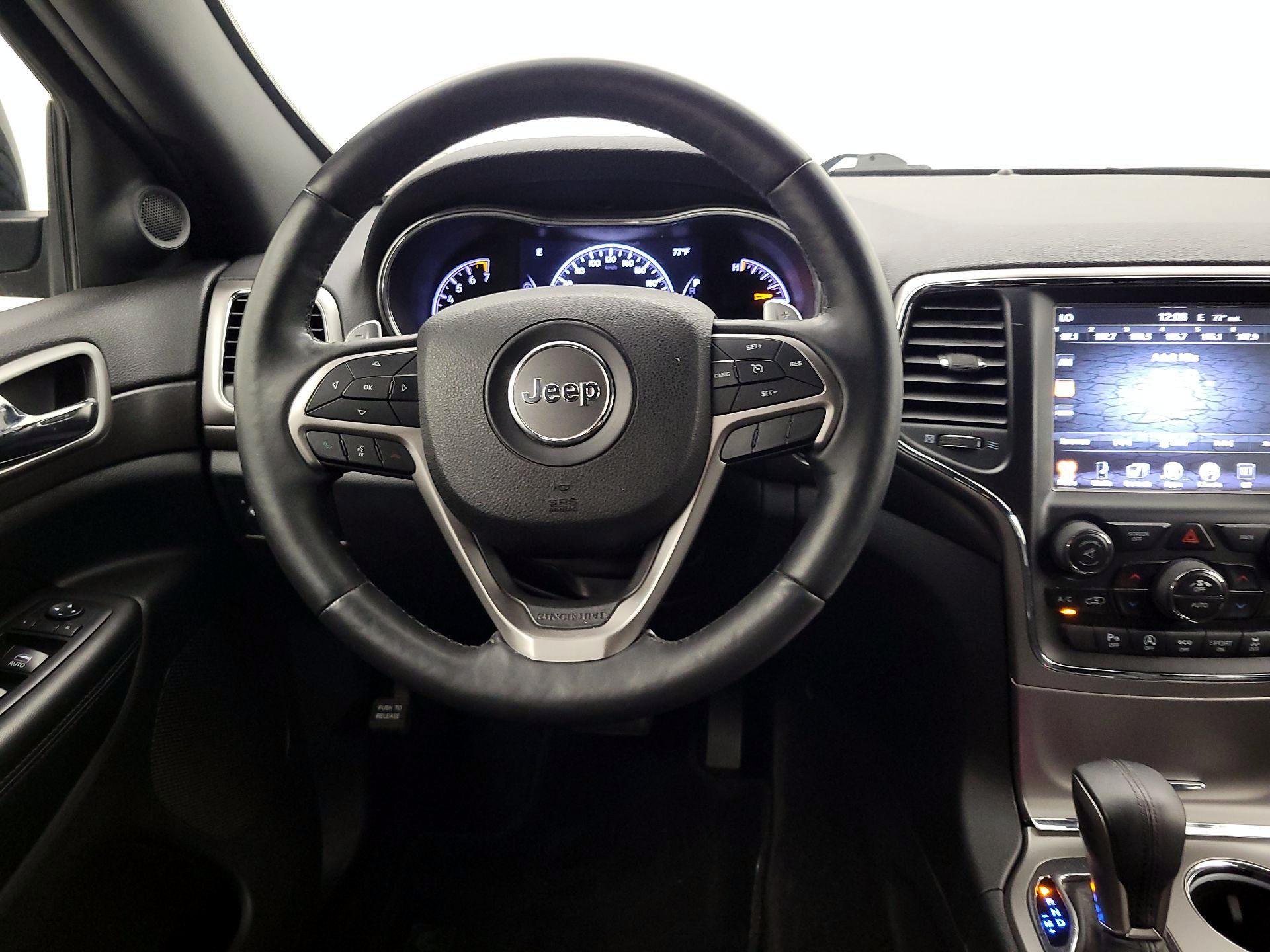 Thumbnail: 2016 Jeep Grand Cherokee - 10