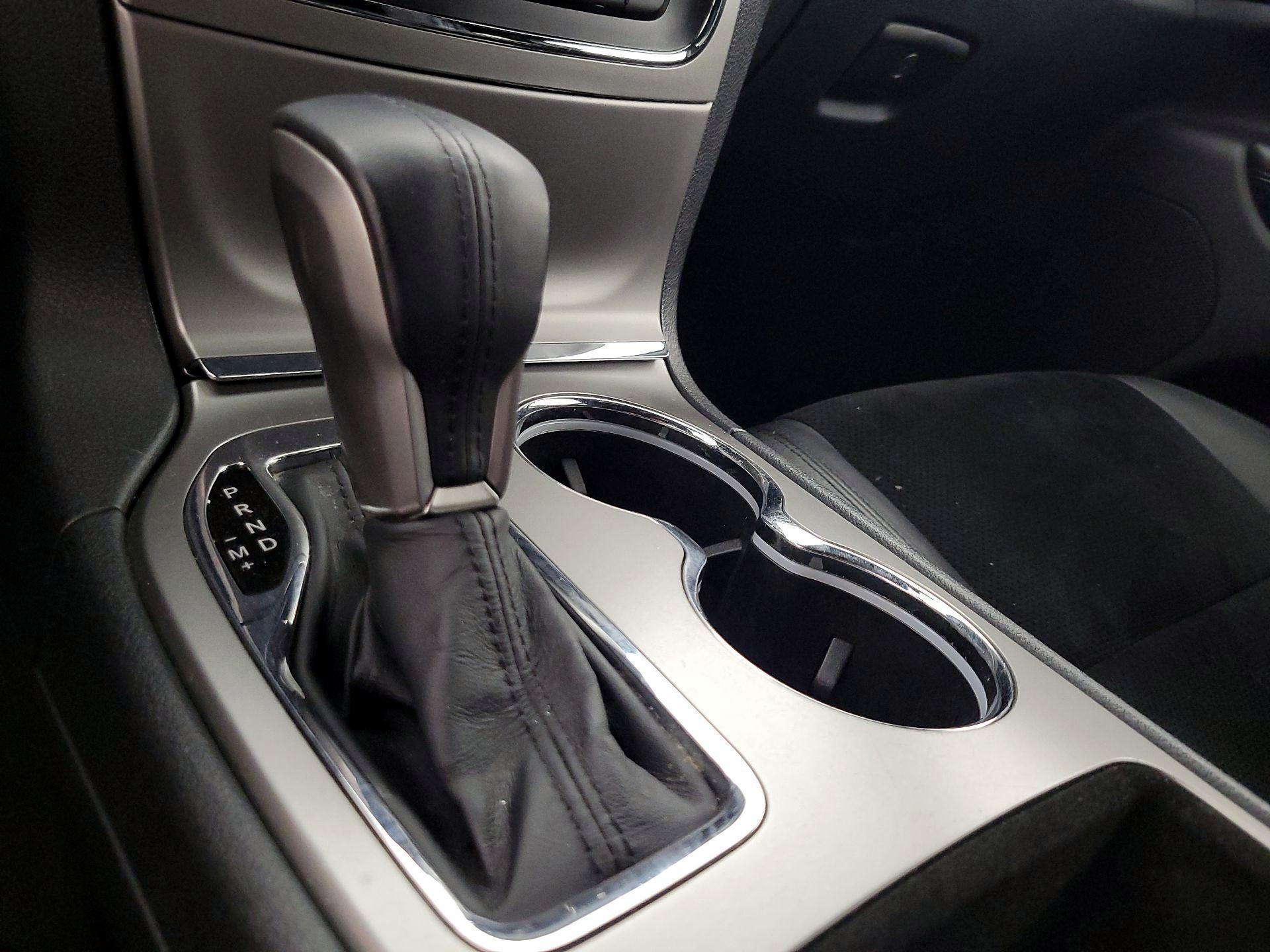 Thumbnail: 2016 Jeep Grand Cherokee - 17