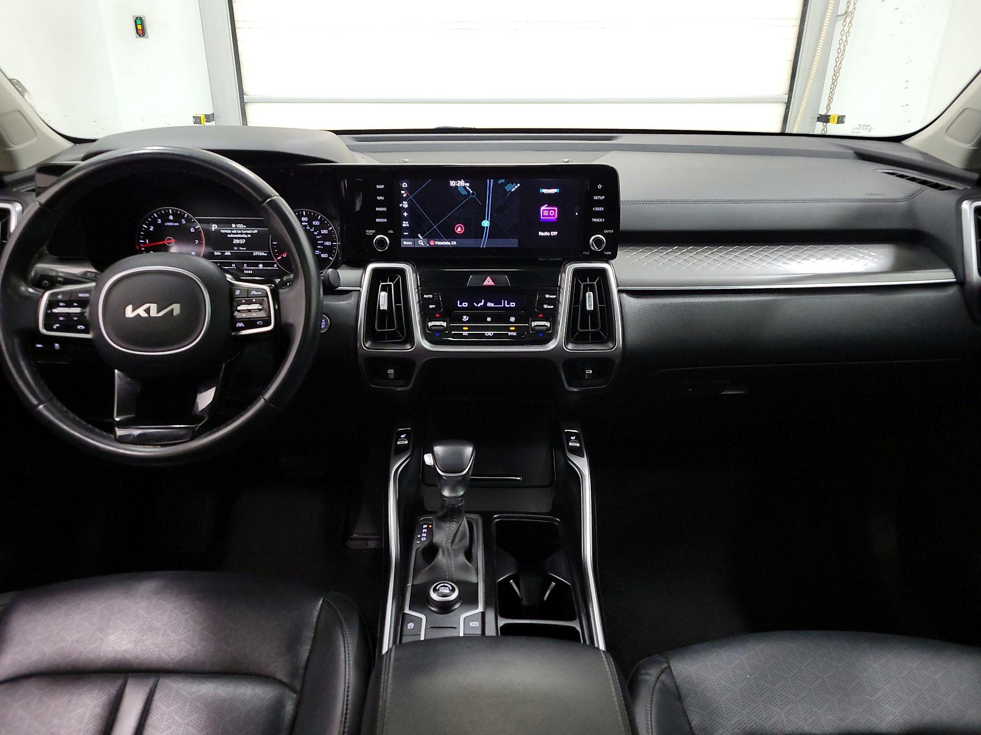 Thumbnail: 2023 Kia Sorento - 9