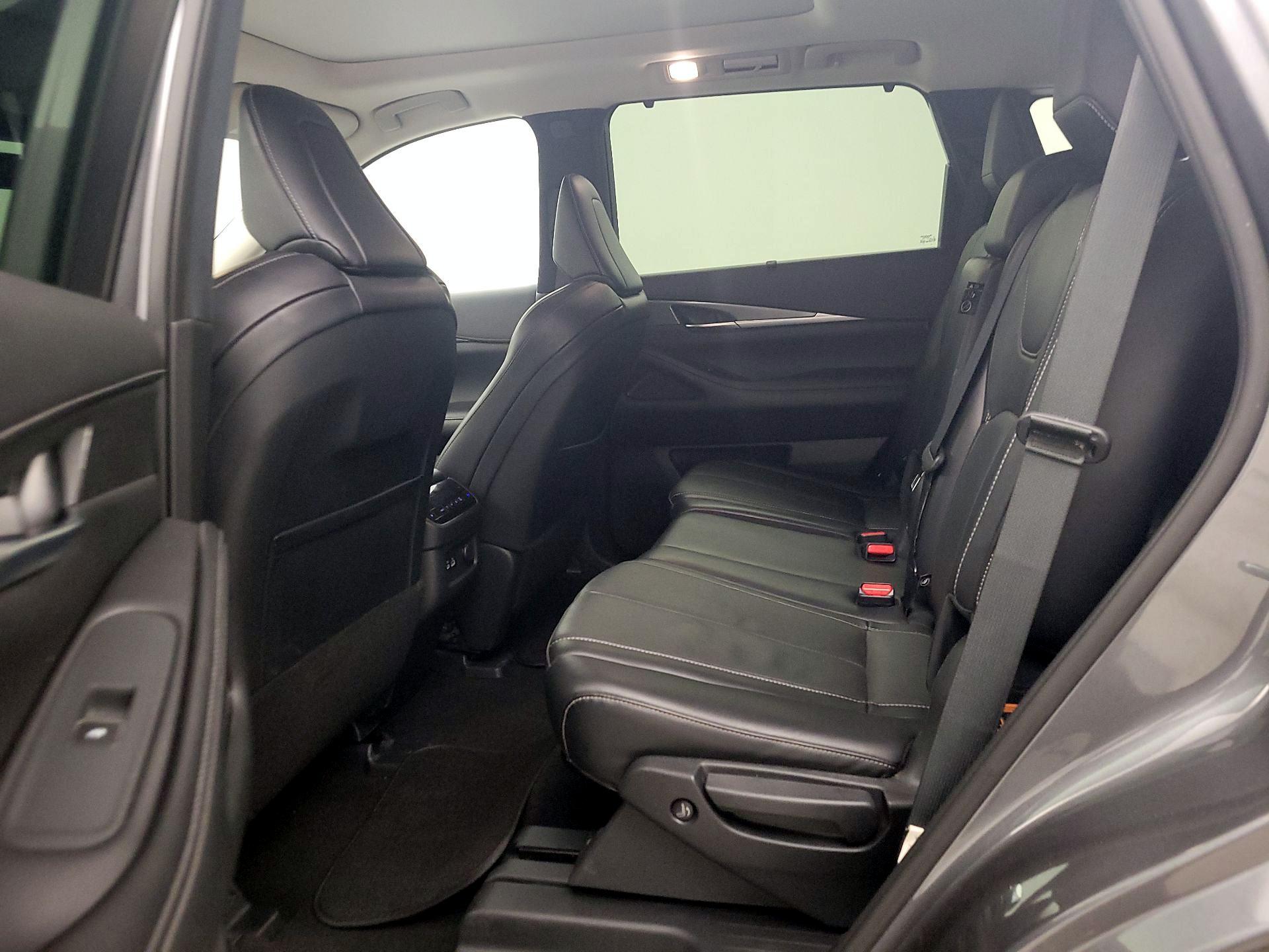 Thumbnail: 2023 INFINITI QX60 - 19