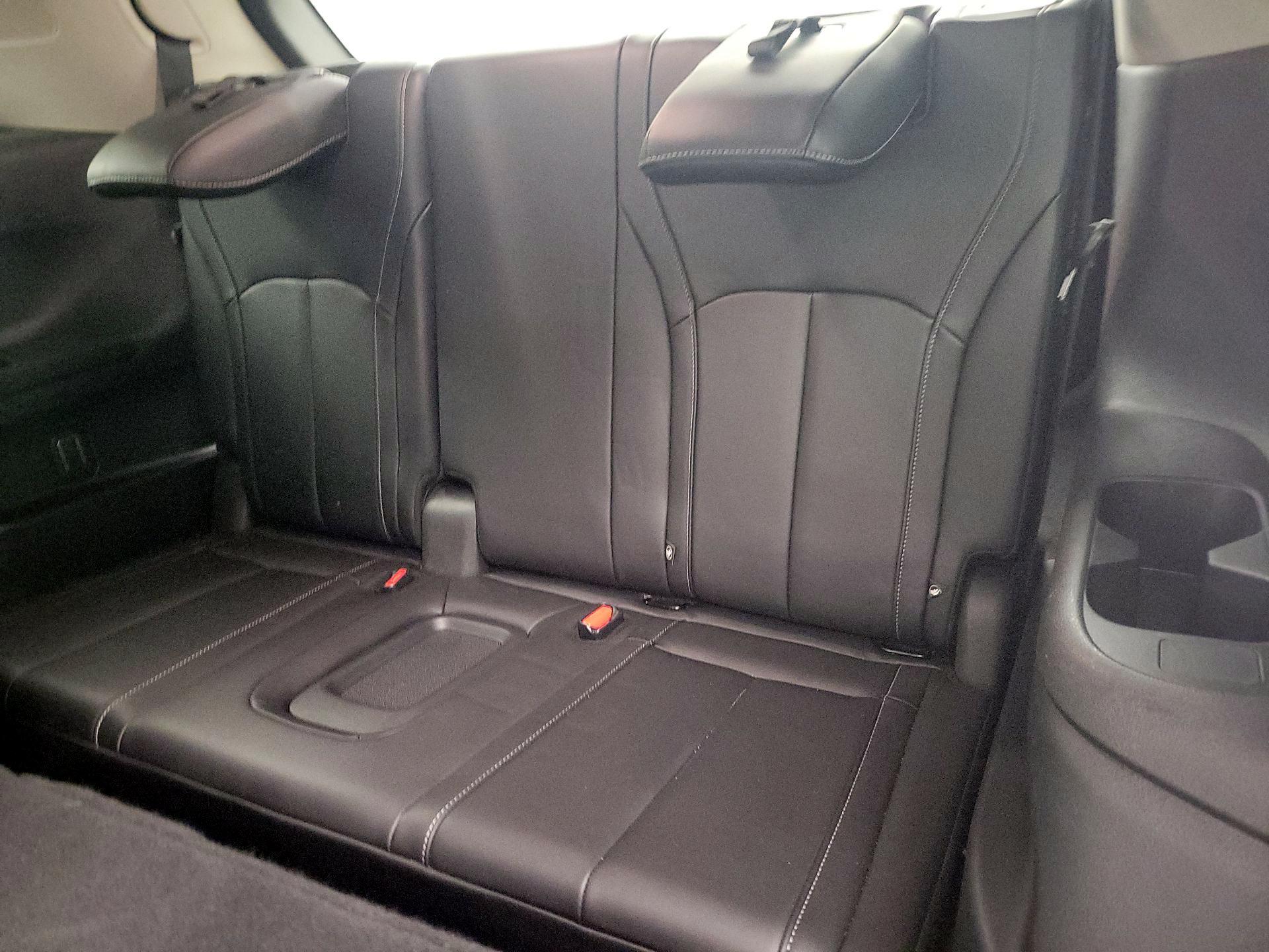 Thumbnail: 2023 INFINITI QX60 - 20