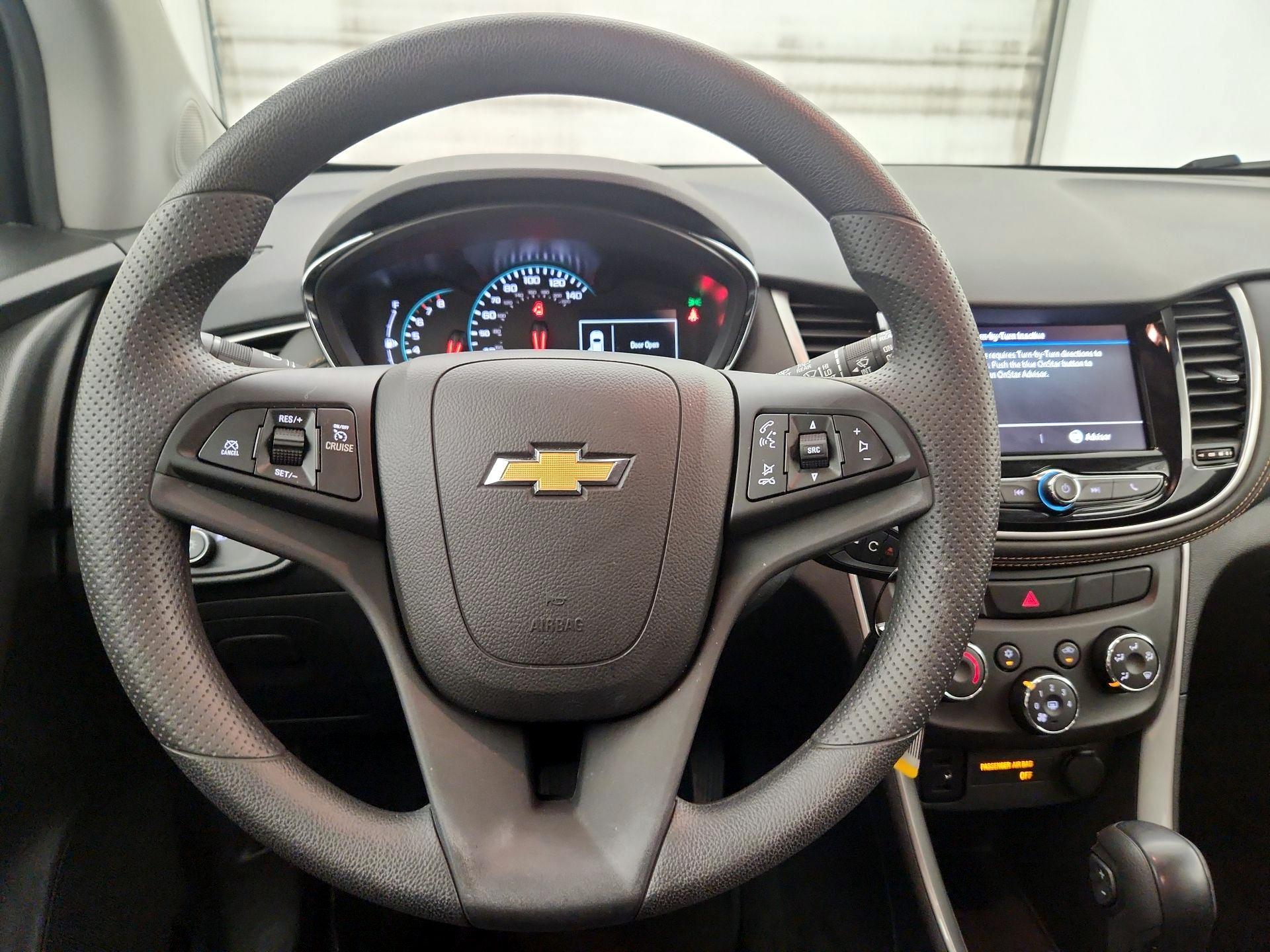 Thumbnail: 2022 Chevrolet Trax - 10