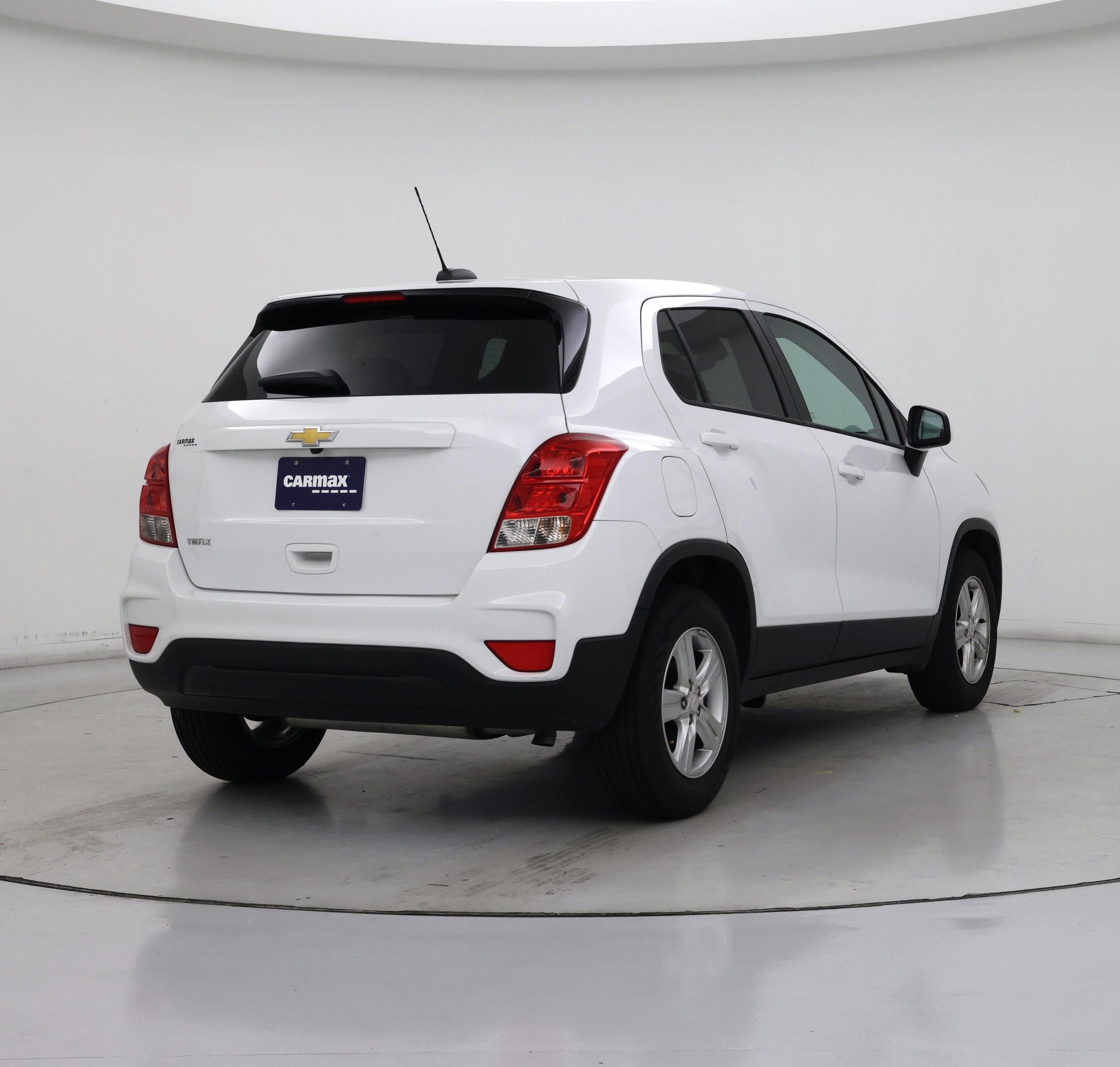 Thumbnail: 2022 Chevrolet Trax - 8