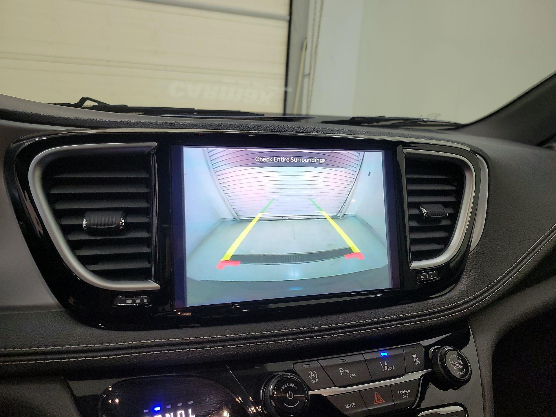 Thumbnail: 2025 Chrysler Pacifica - 15