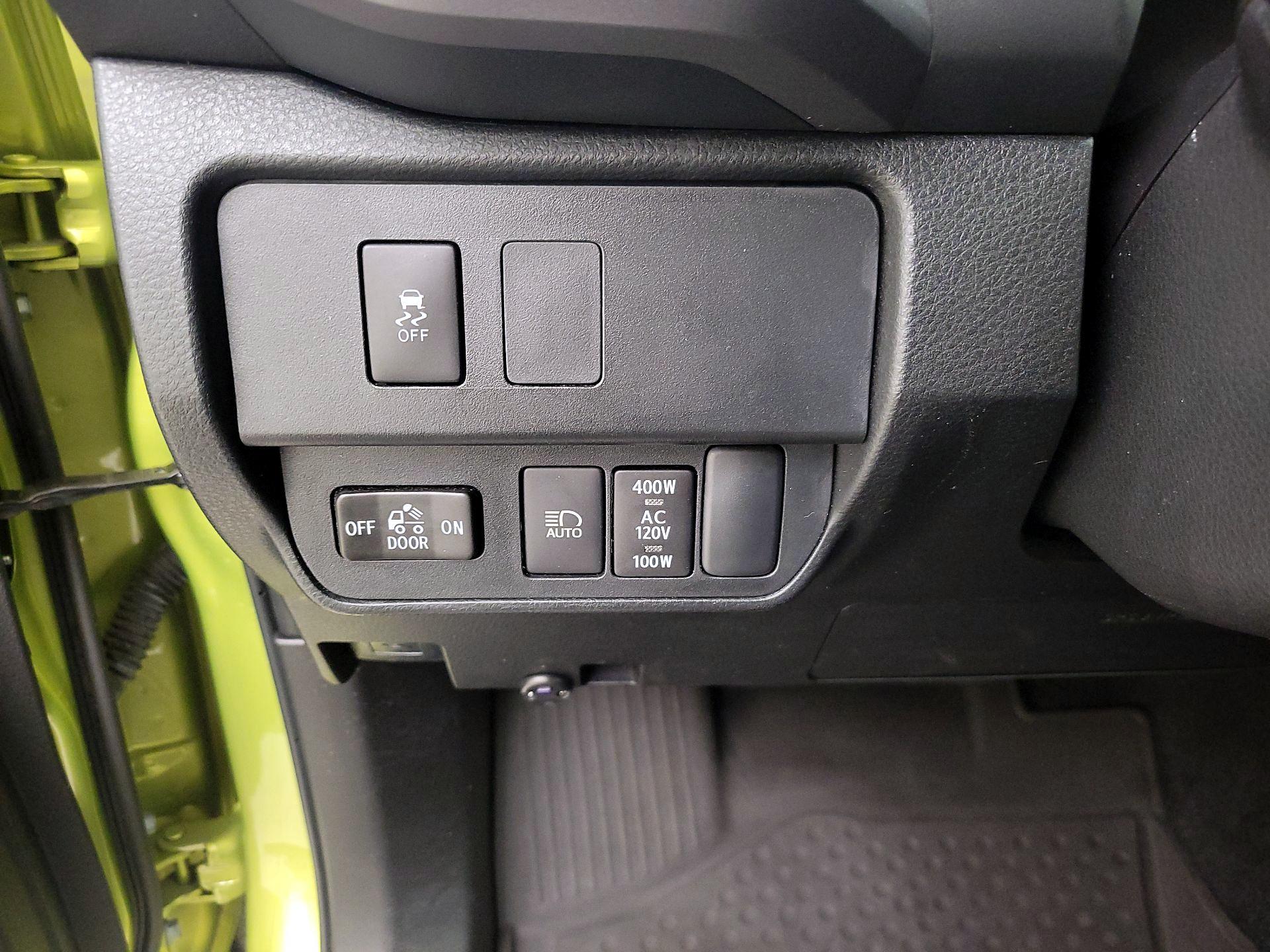 Thumbnail: 2023 Toyota Tacoma - 13