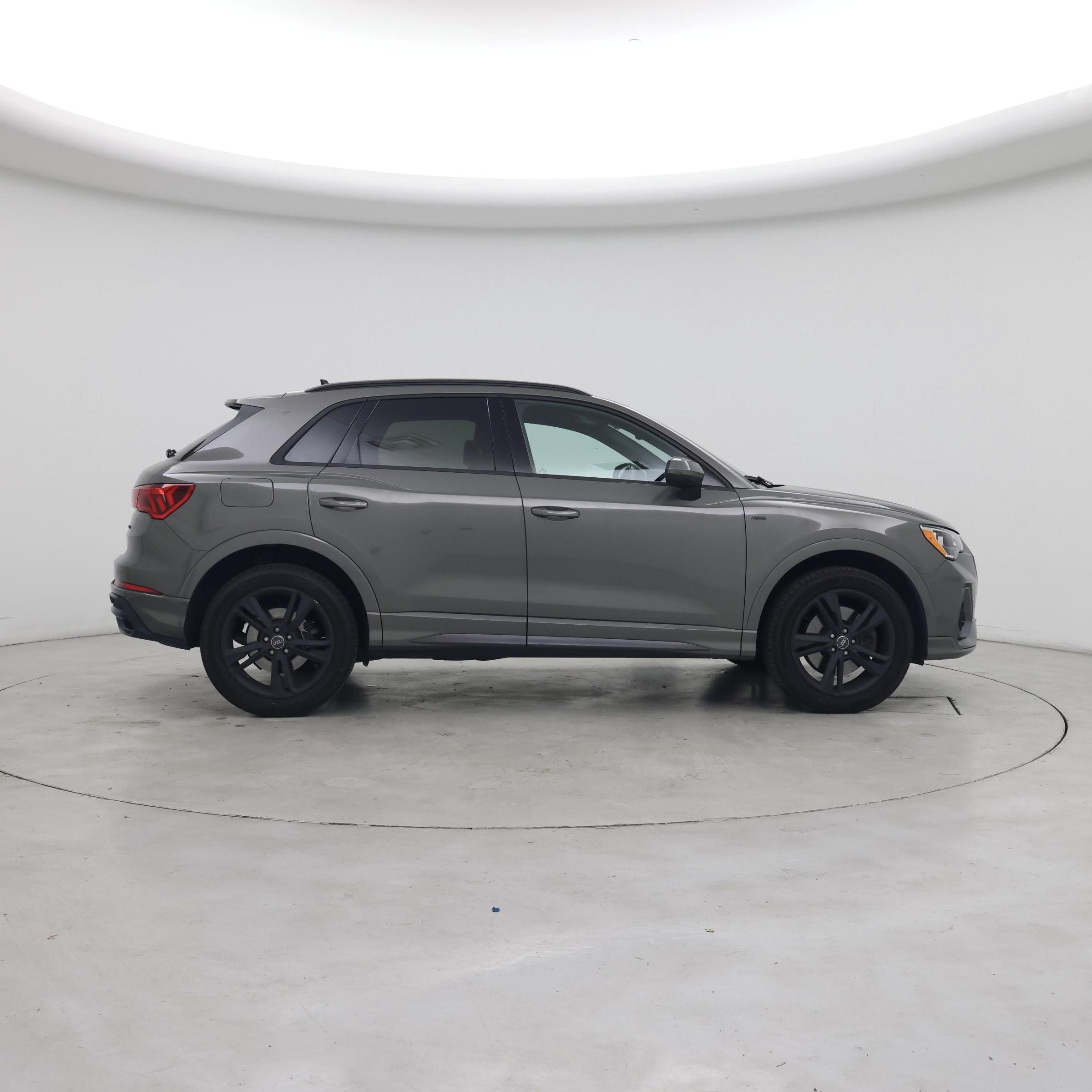 Thumbnail: 2020 Audi Q3 - 7