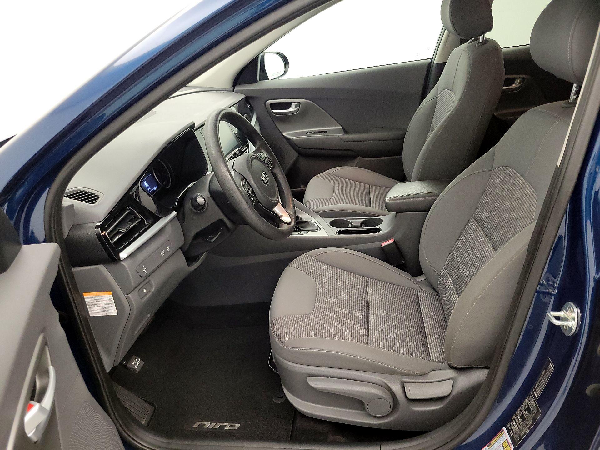 Thumbnail: 2020 Kia Niro - 11