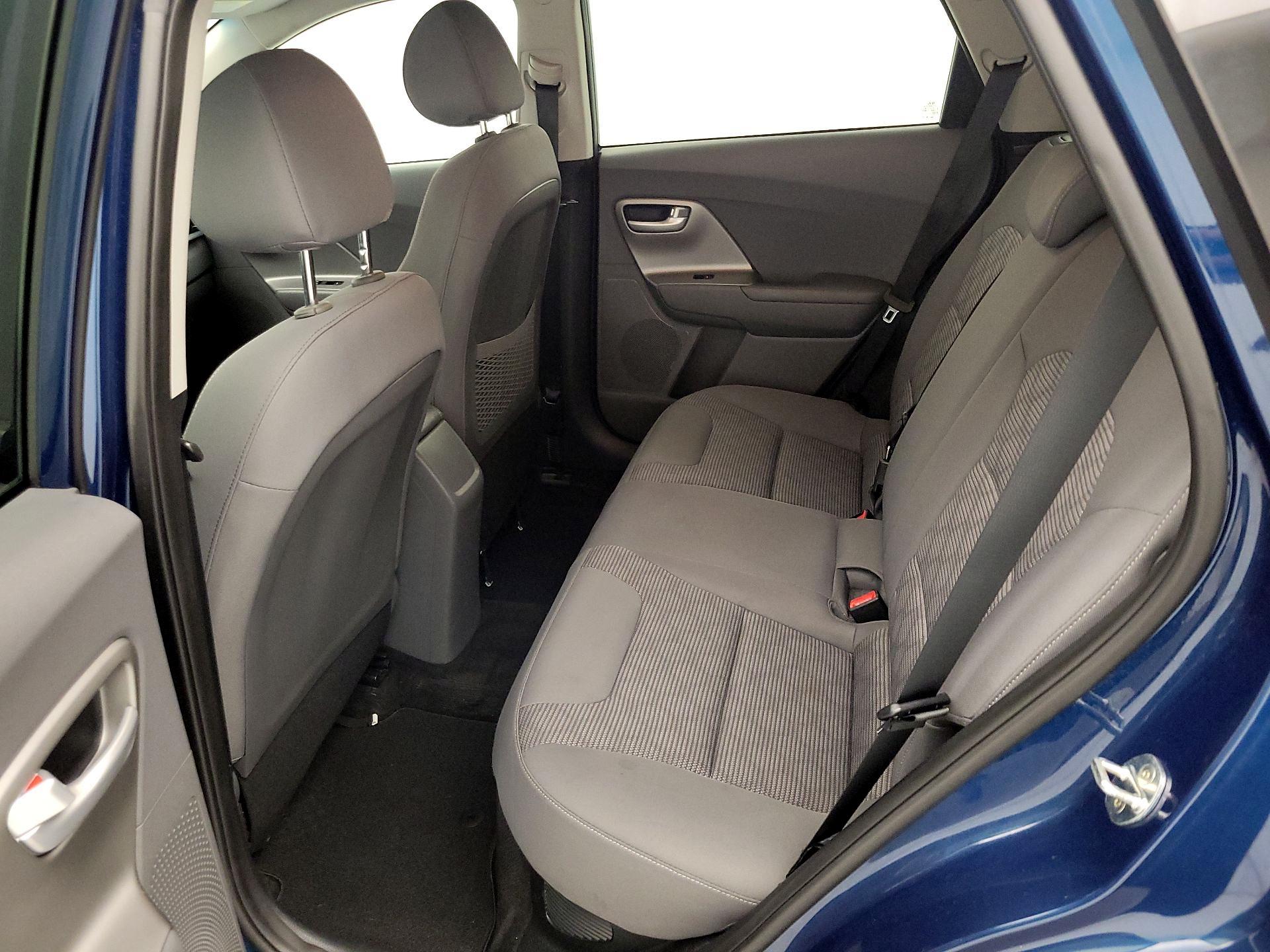 Thumbnail: 2020 Kia Niro - 18