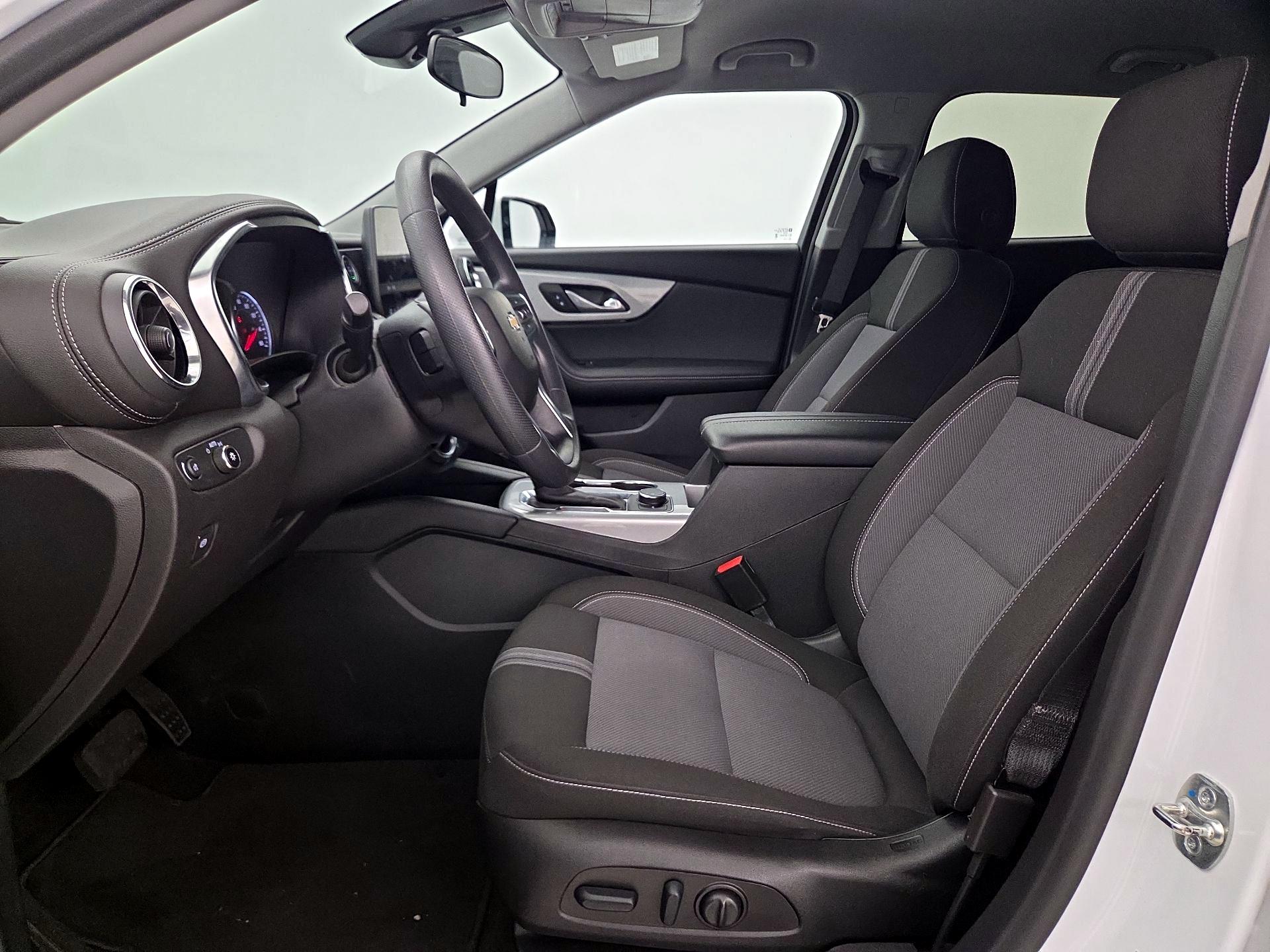 Thumbnail: 2025 Chevrolet Blazer - 11