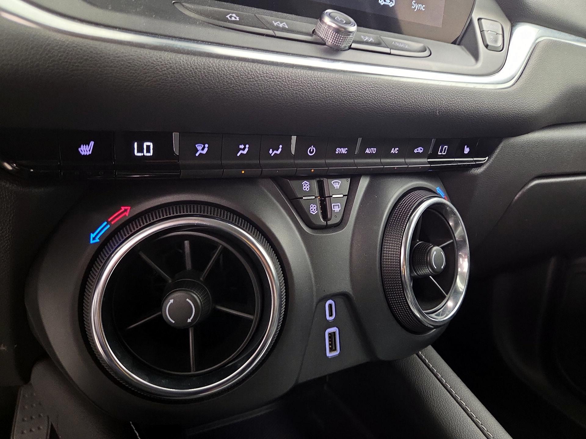 Thumbnail: 2025 Chevrolet Blazer - 16