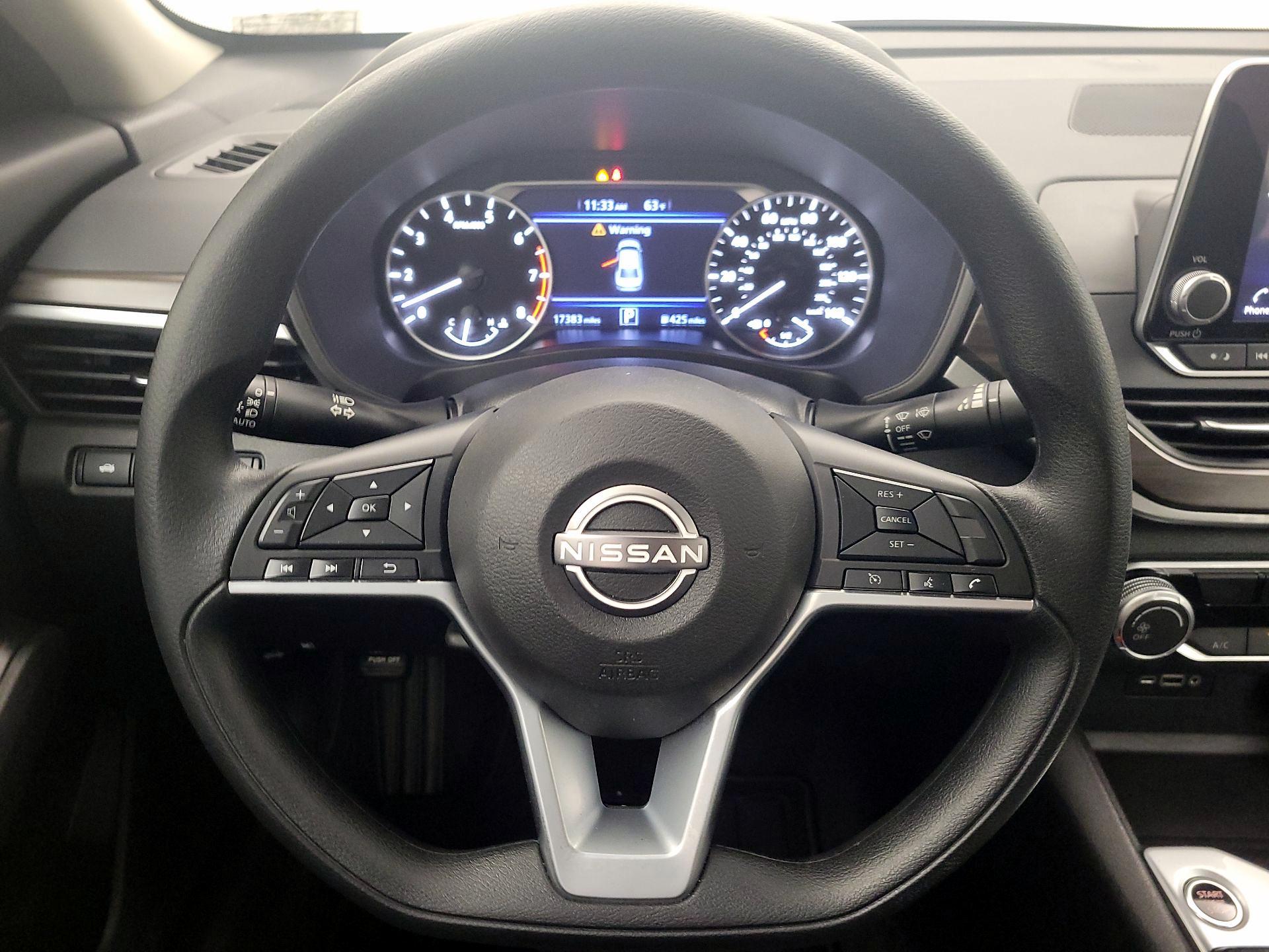 Thumbnail: 2025 Nissan Altima - 10