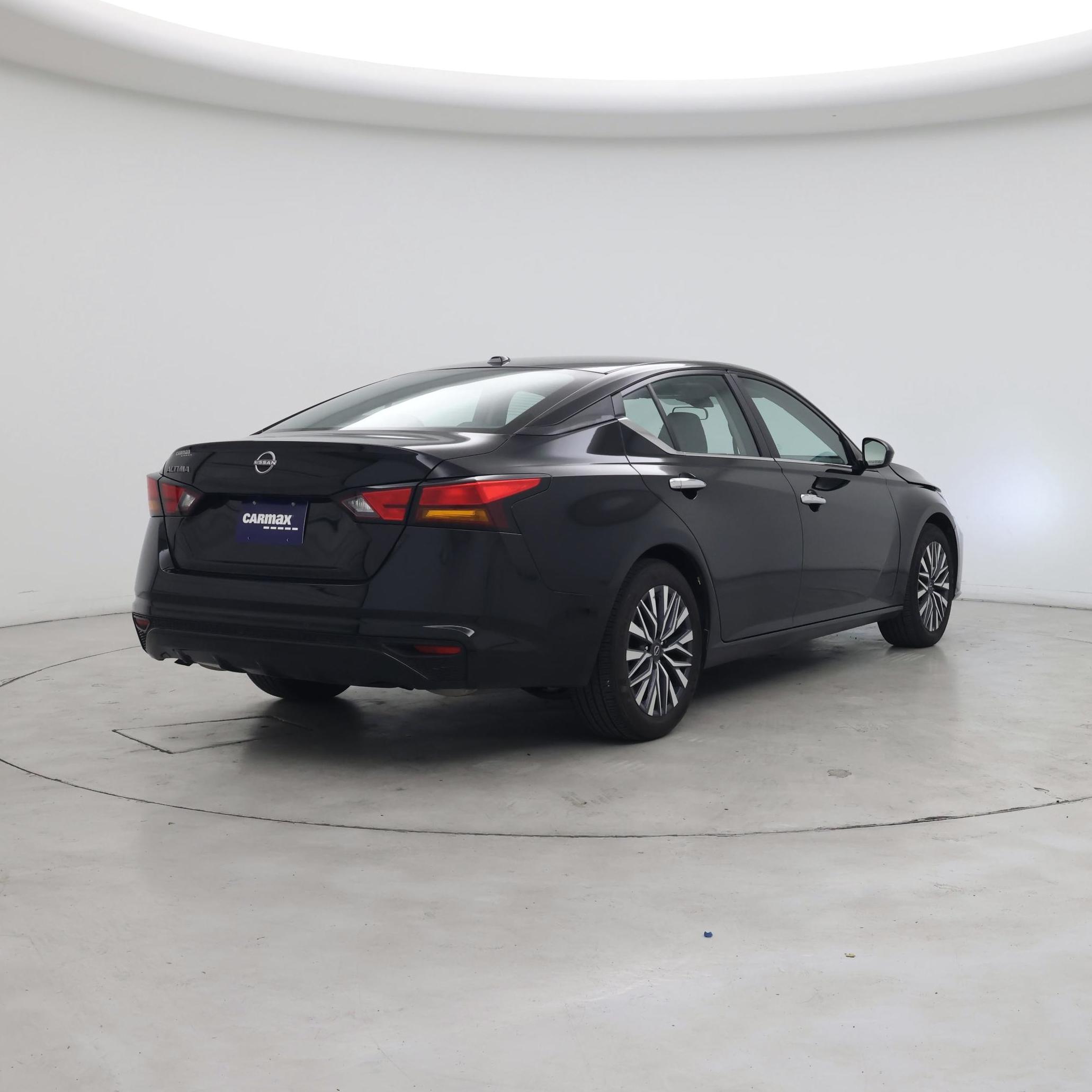 Thumbnail: 2025 Nissan Altima - 8