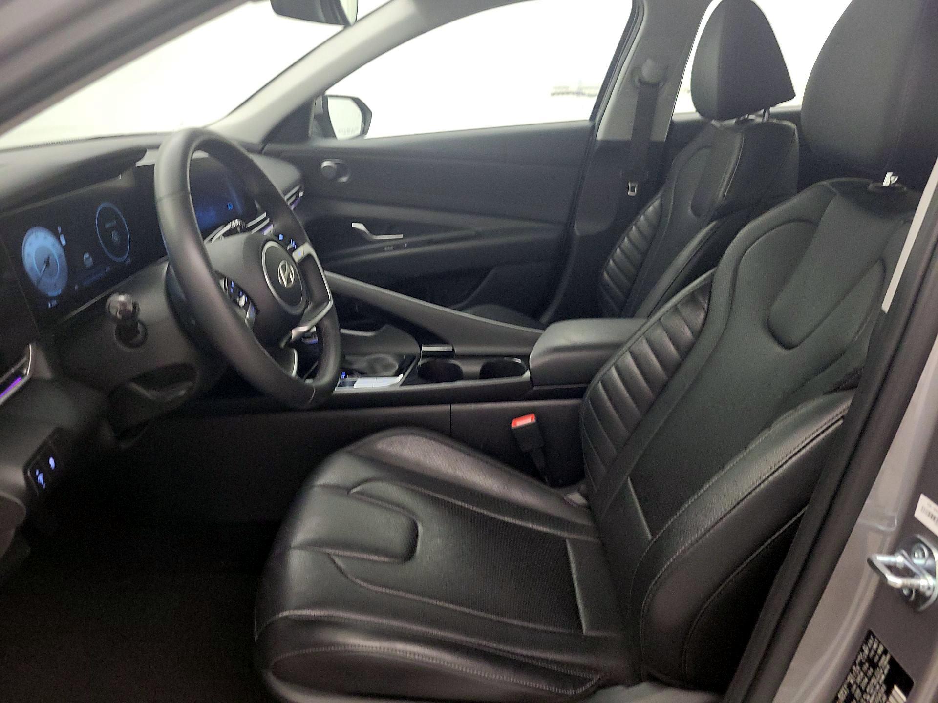 Thumbnail: 2025 Hyundai Elantra - 11