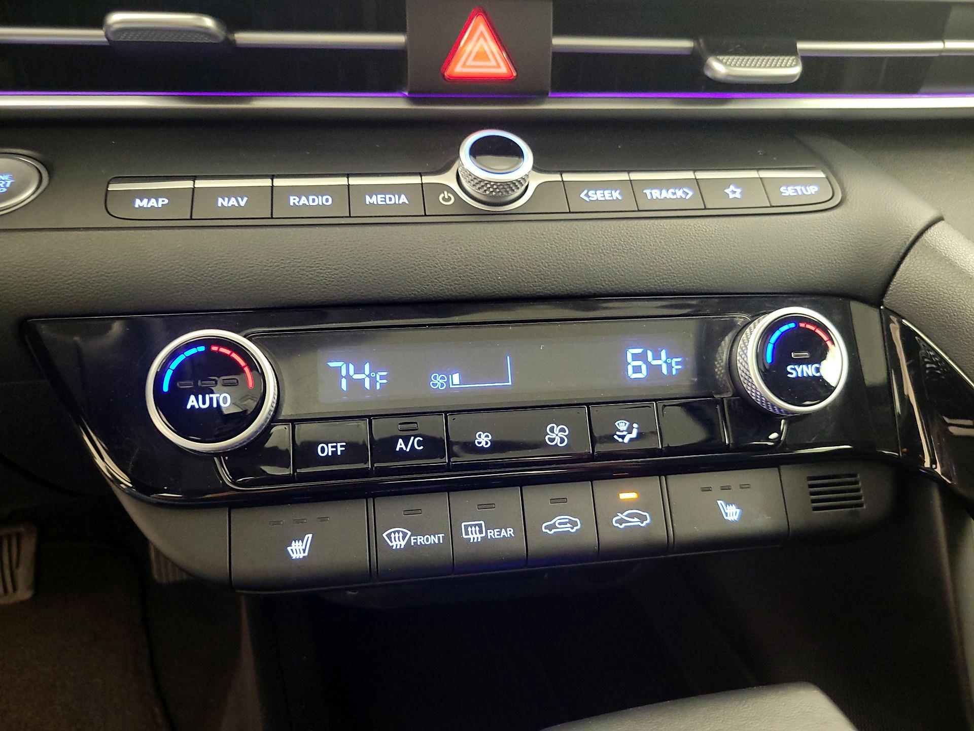 Thumbnail: 2025 Hyundai Elantra - 17