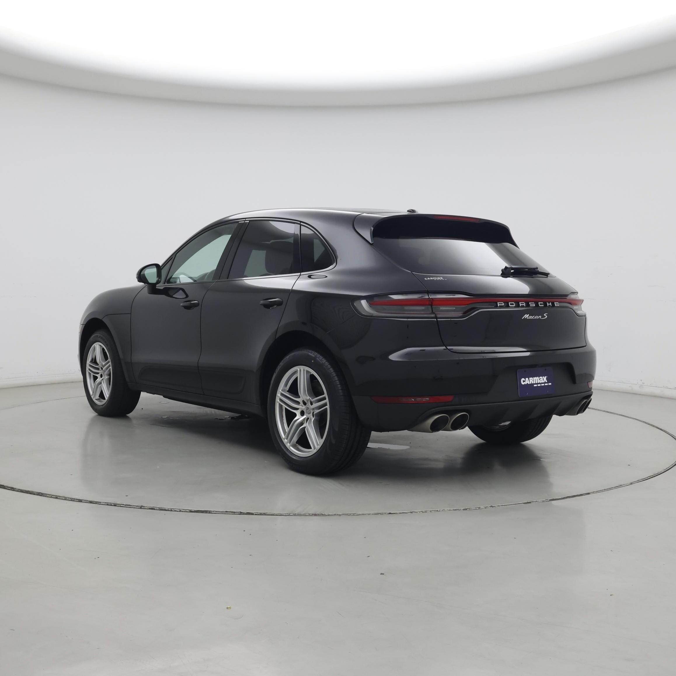 Thumbnail: 2020 Porsche Macan - 2