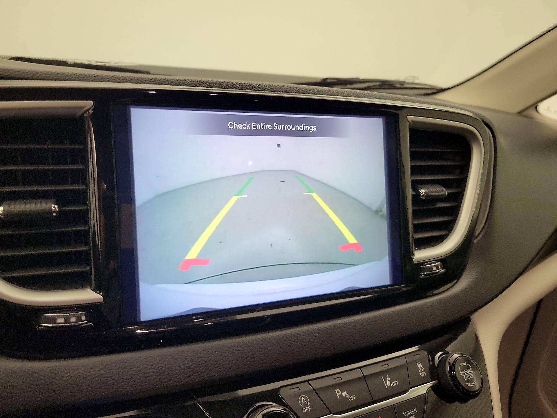 Thumbnail: 2022 Chrysler Pacifica - 14