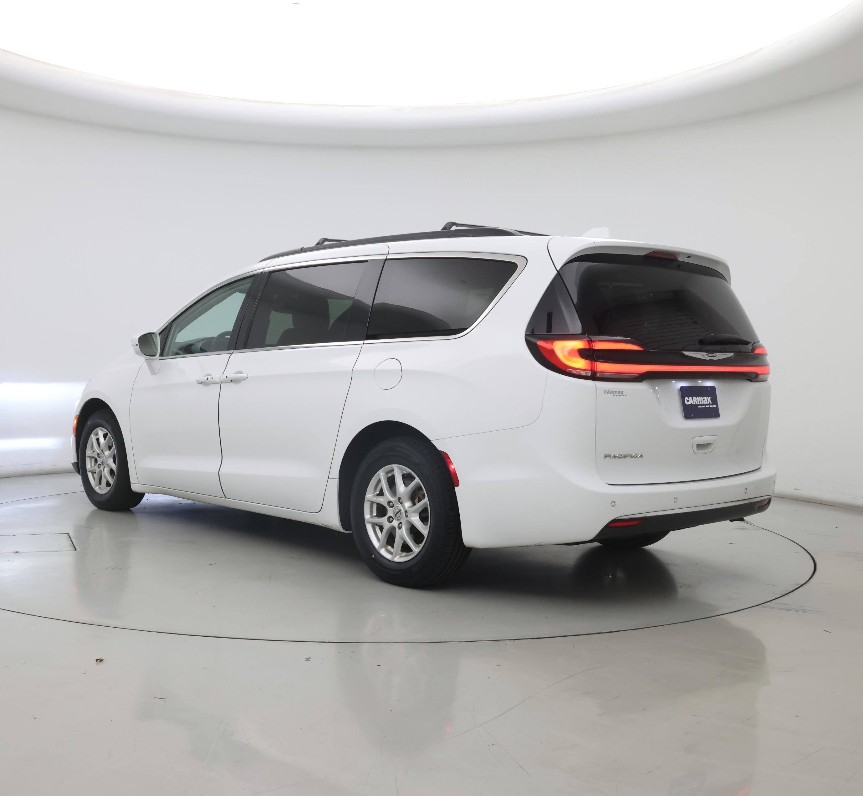 Thumbnail: 2022 Chrysler Pacifica - 2