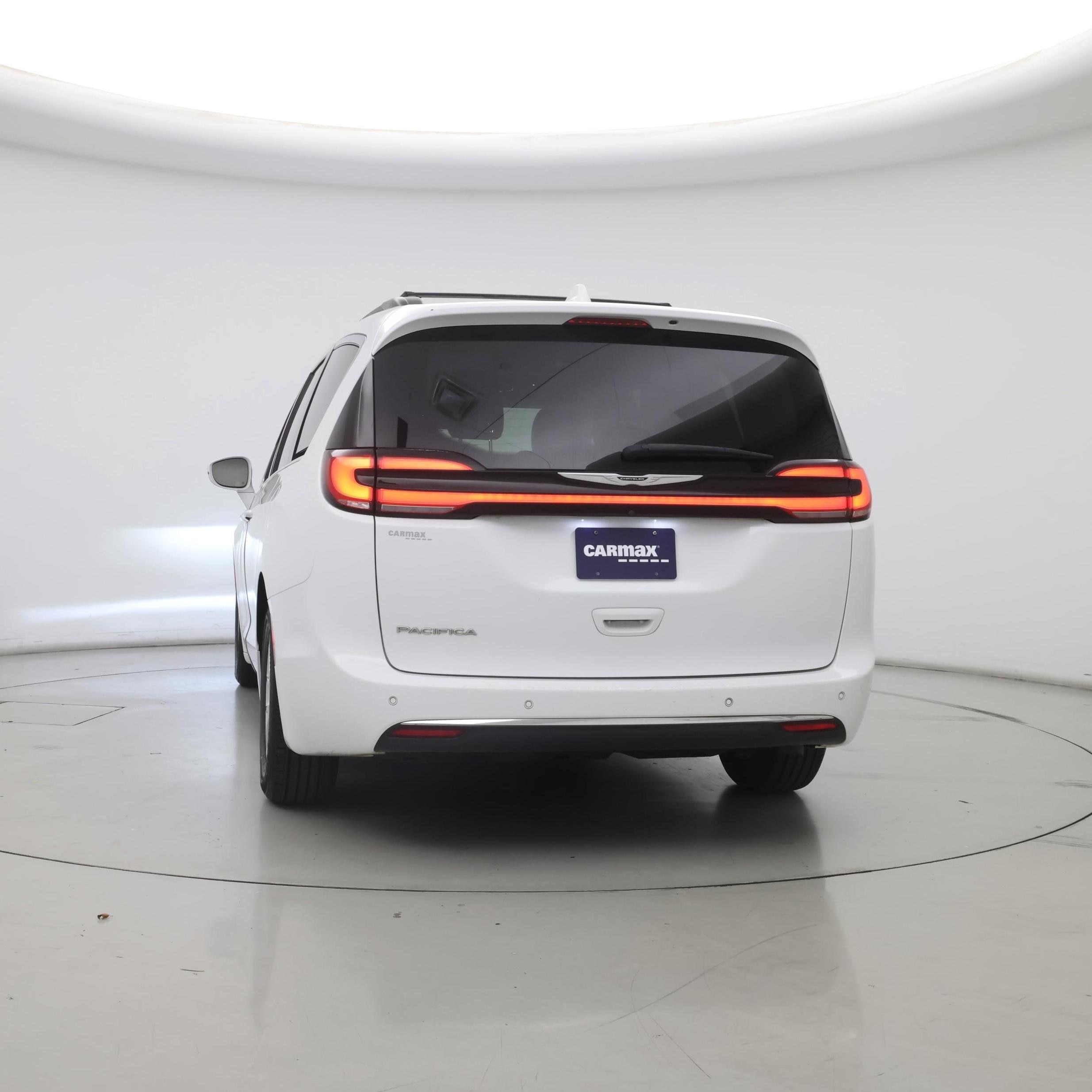Thumbnail: 2022 Chrysler Pacifica - 6