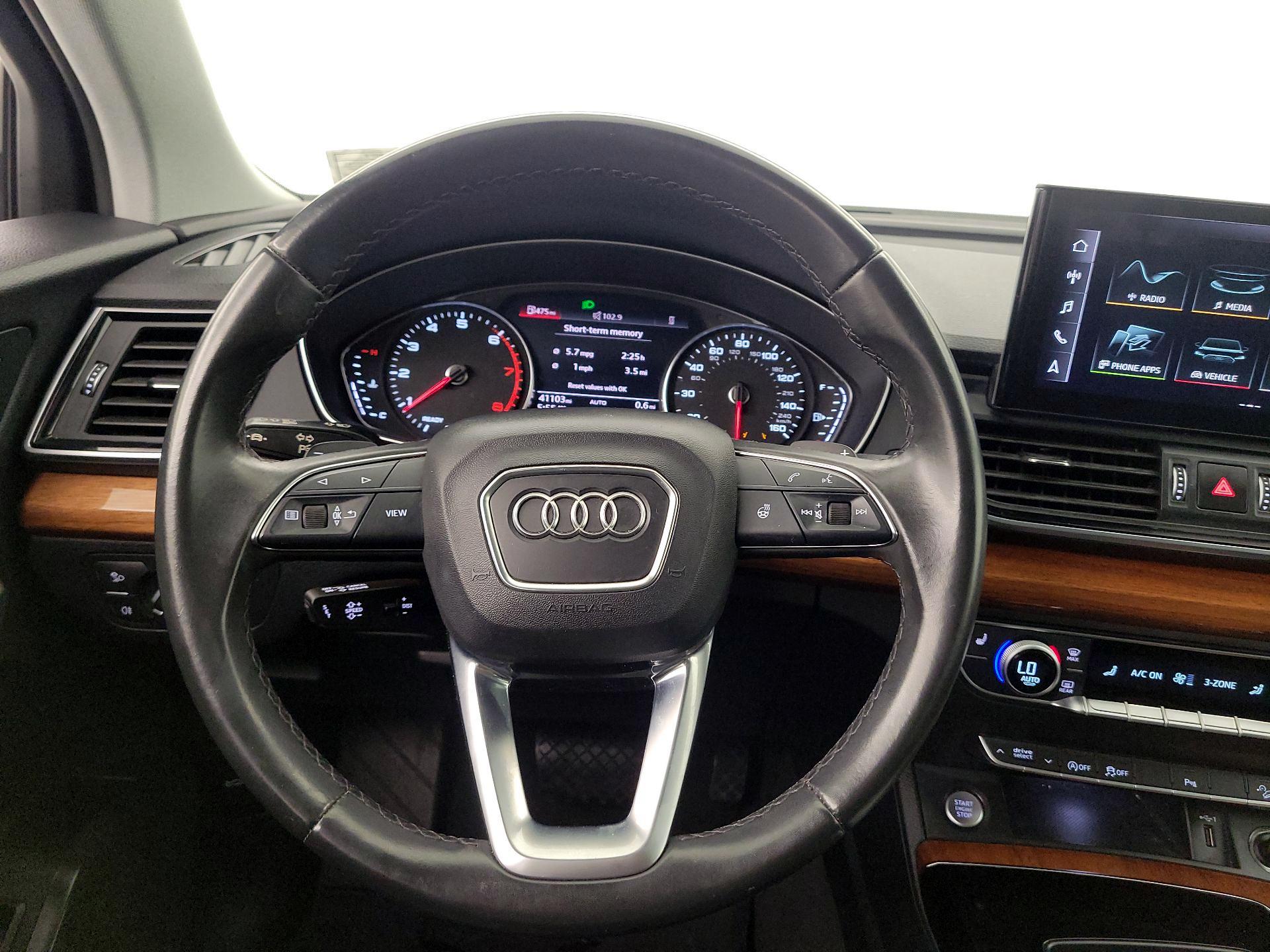 Thumbnail: 2023 Audi Q5 - 10
