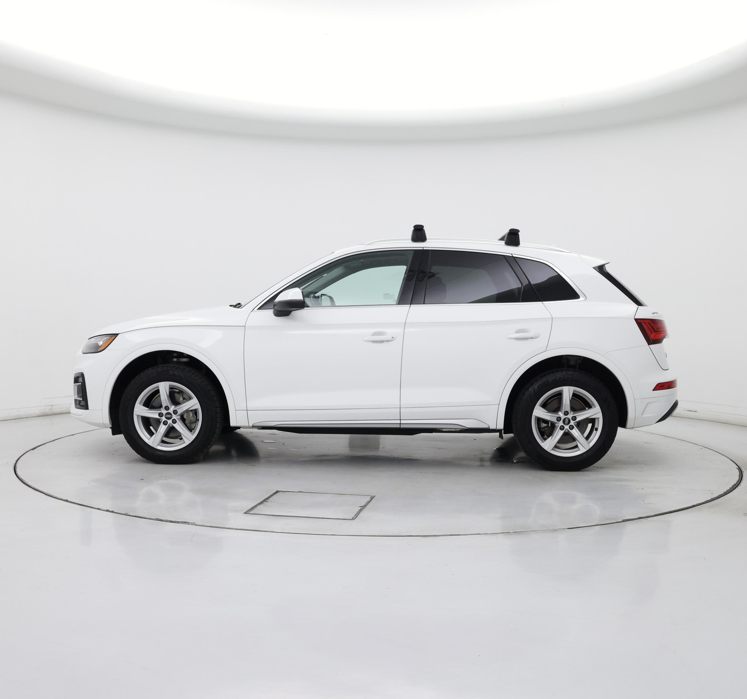 Thumbnail: 2023 Audi Q5 - 3