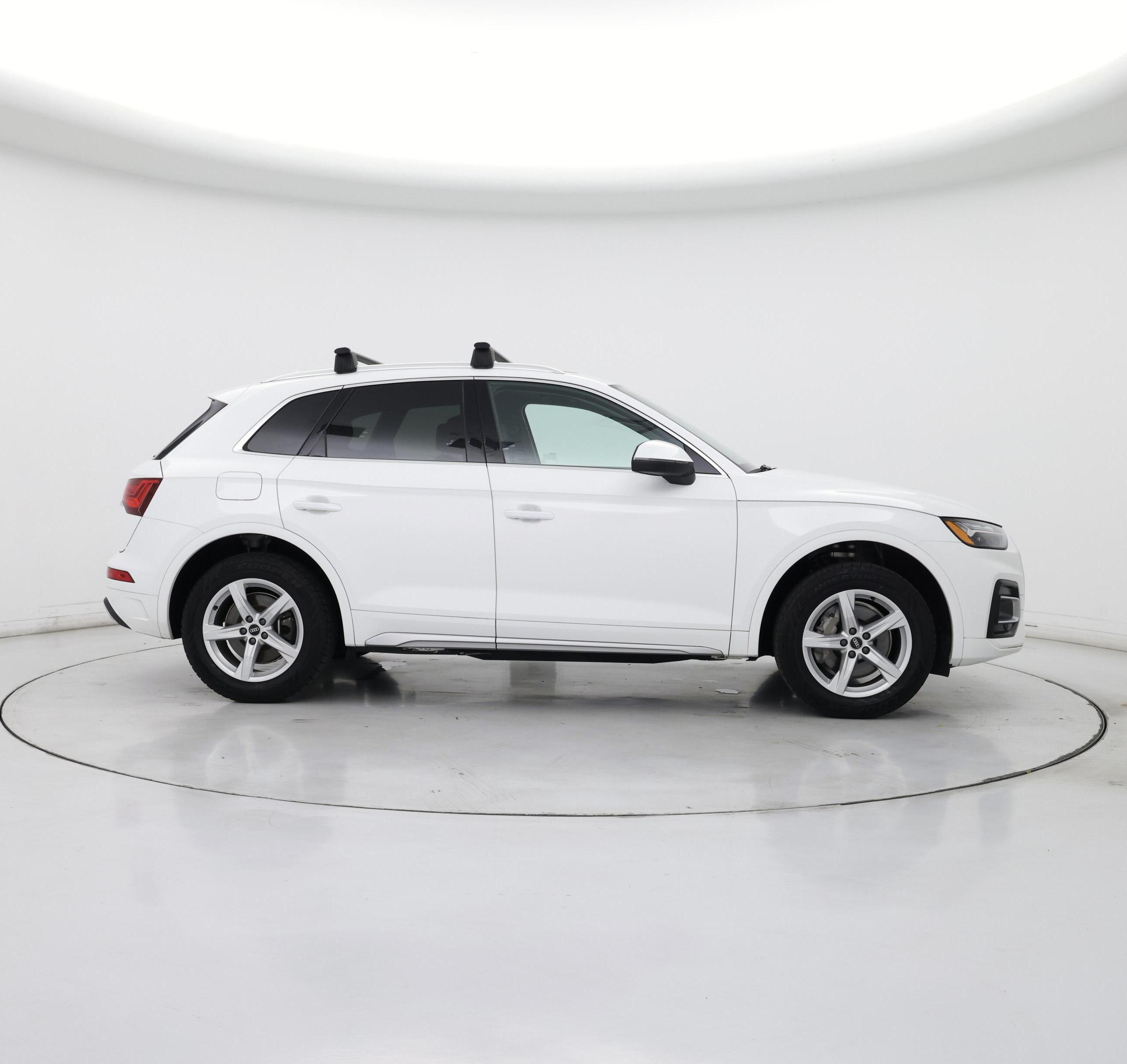Thumbnail: 2023 Audi Q5 - 7