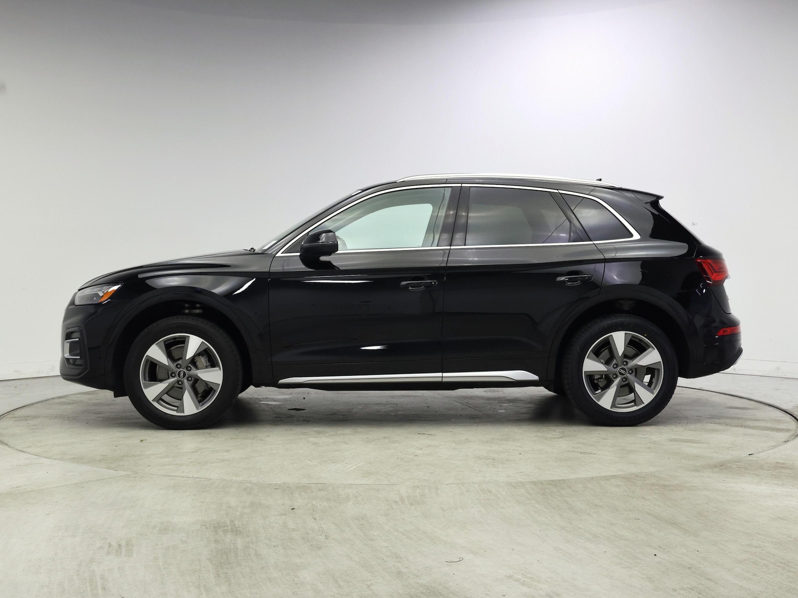 2023 Audi Q5 Premium - Photo 4