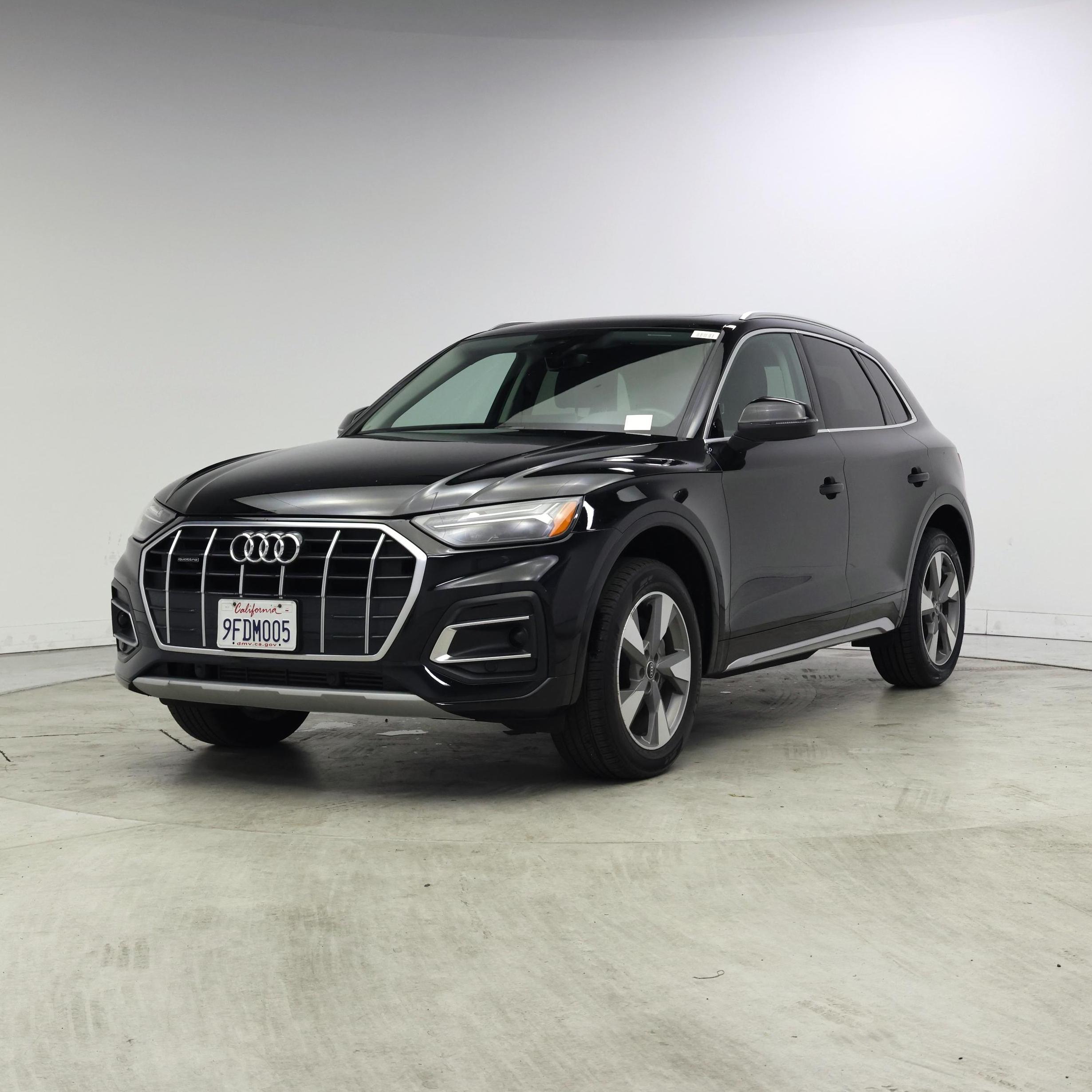 Thumbnail: 2023 Audi Q5 - 4
