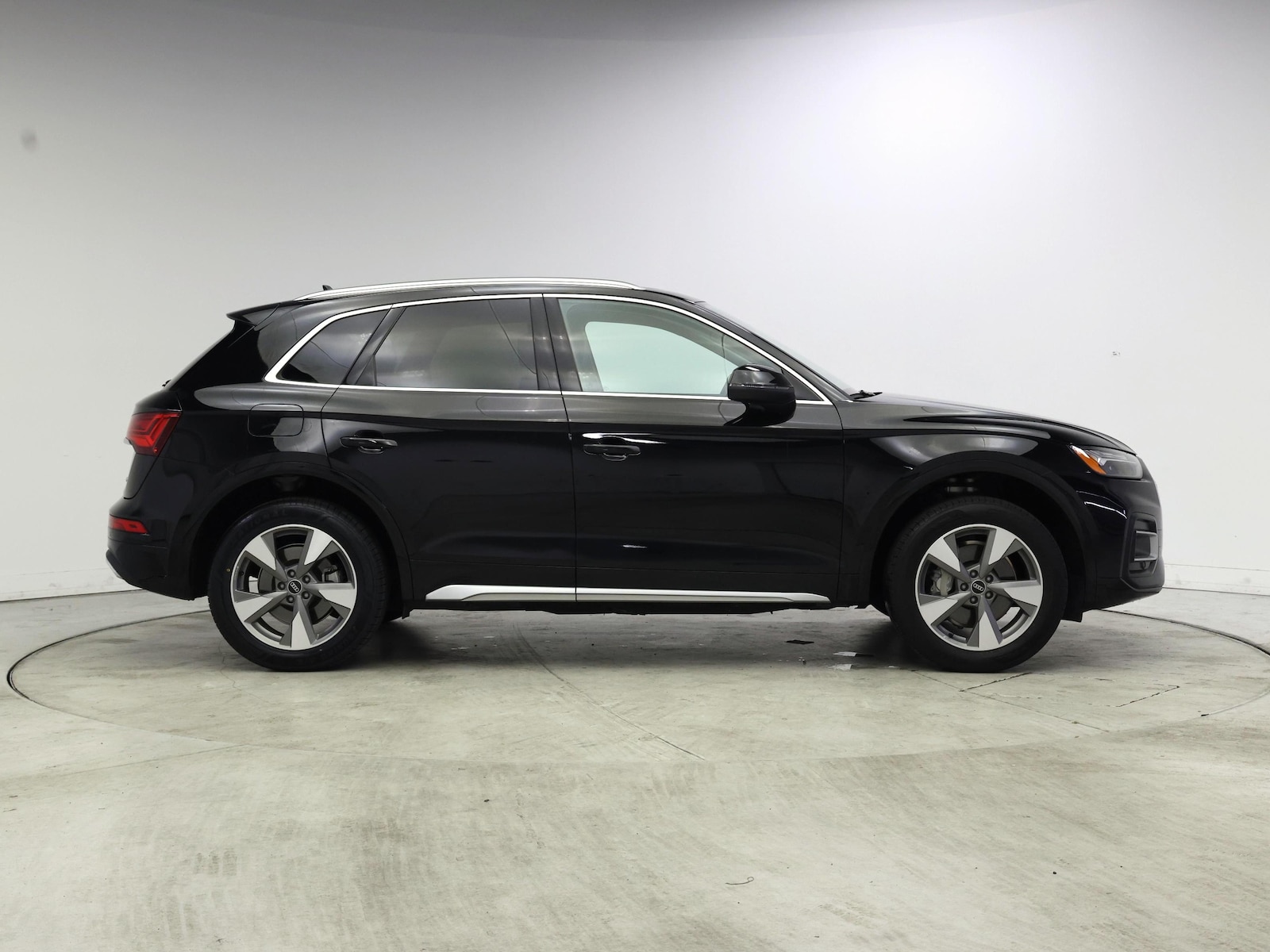 2023 Audi Q5 Premium - Photo 8