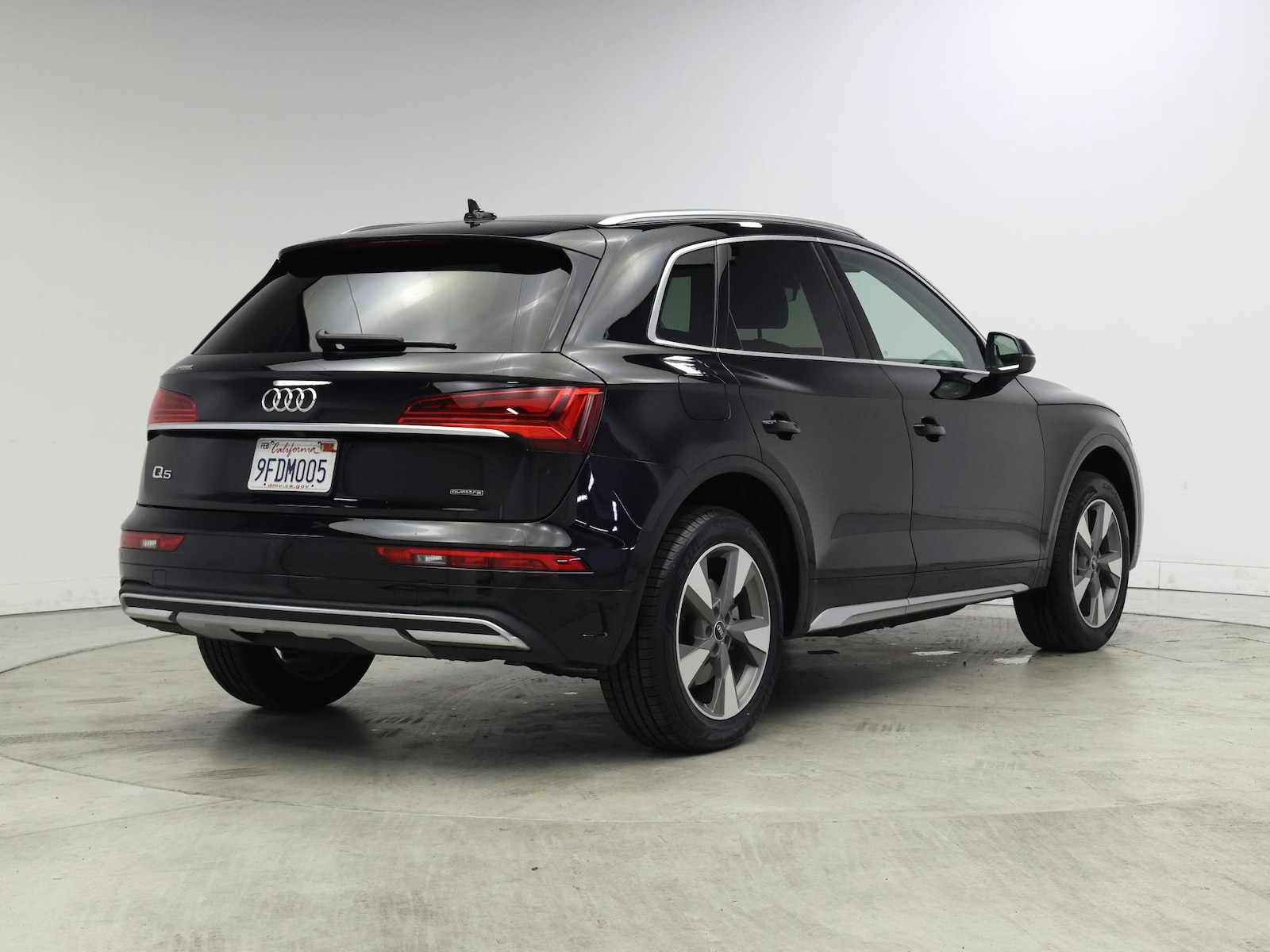 2023 Audi Q5 Premium - Photo 9