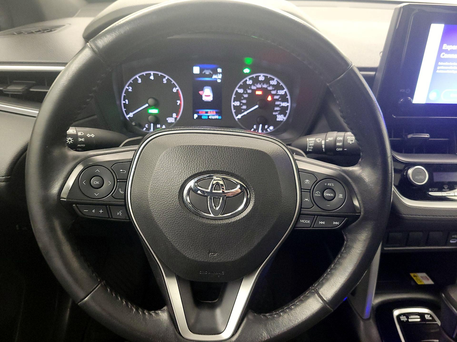 Thumbnail: 2023 Toyota Corolla Cross - 10