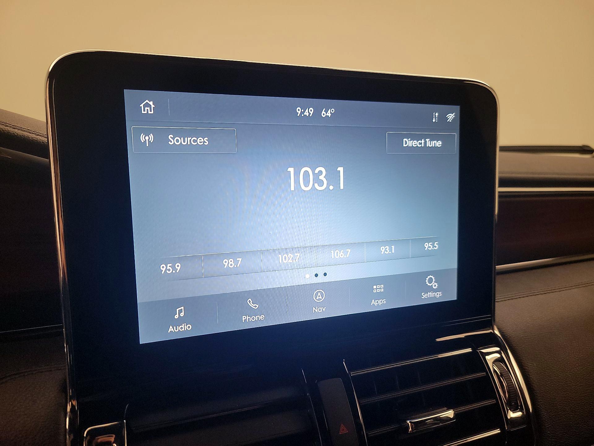 Thumbnail: 2021 Lincoln Navigator - 16