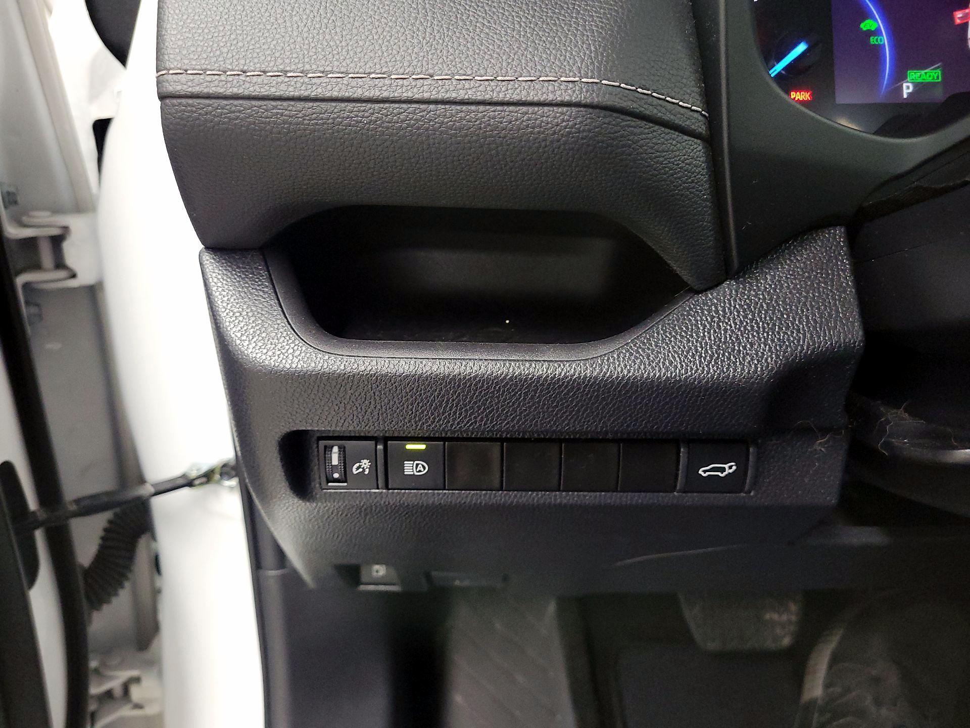 Thumbnail: 2024 Toyota RAV4 - 13