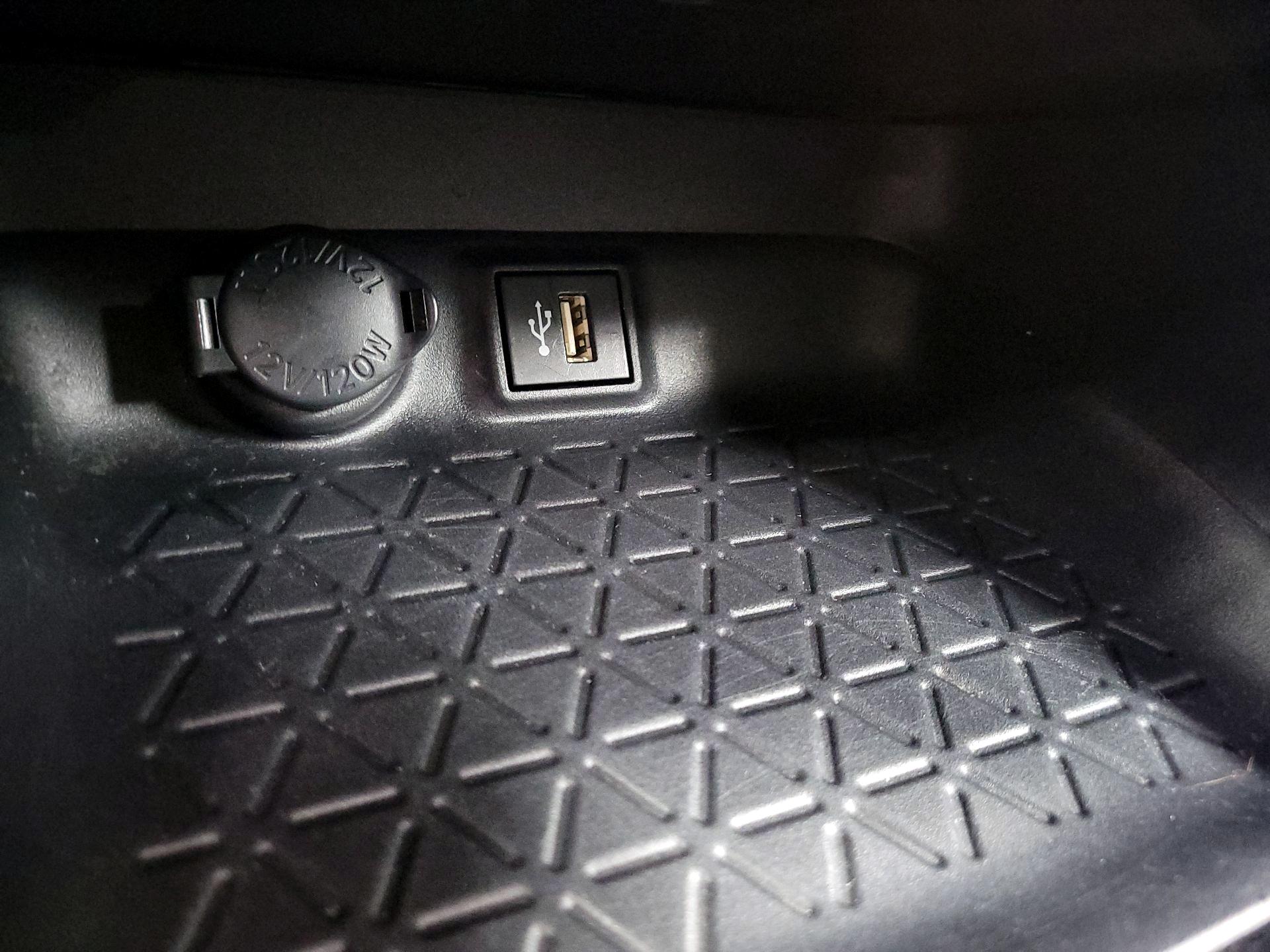 Thumbnail: 2024 Toyota RAV4 - 18