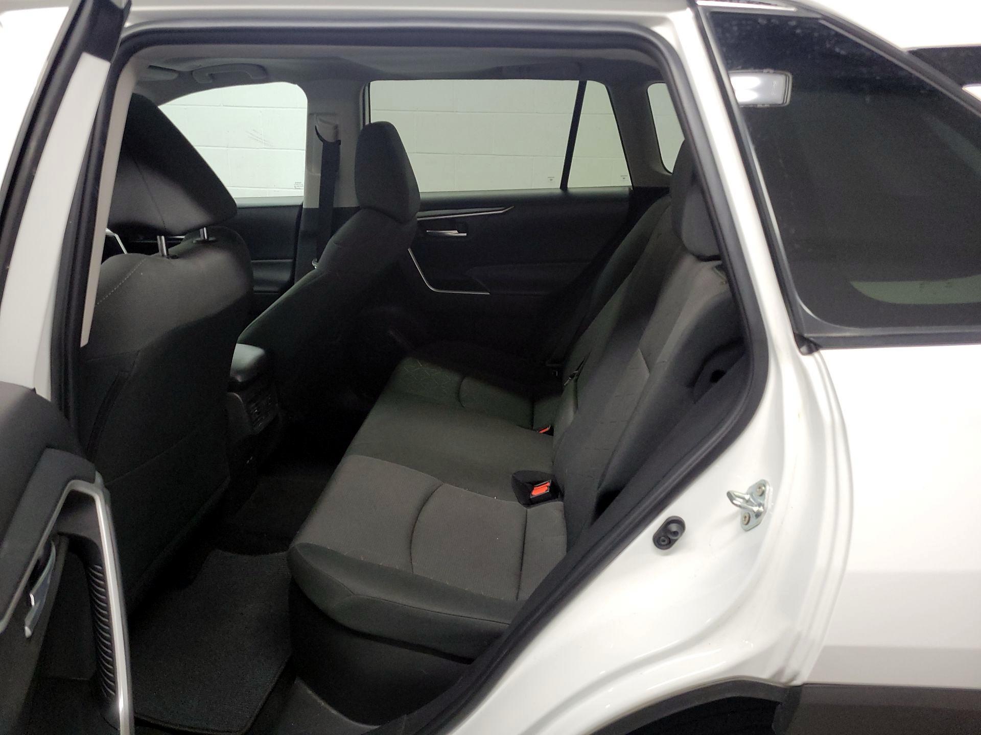 Thumbnail: 2024 Toyota RAV4 - 20