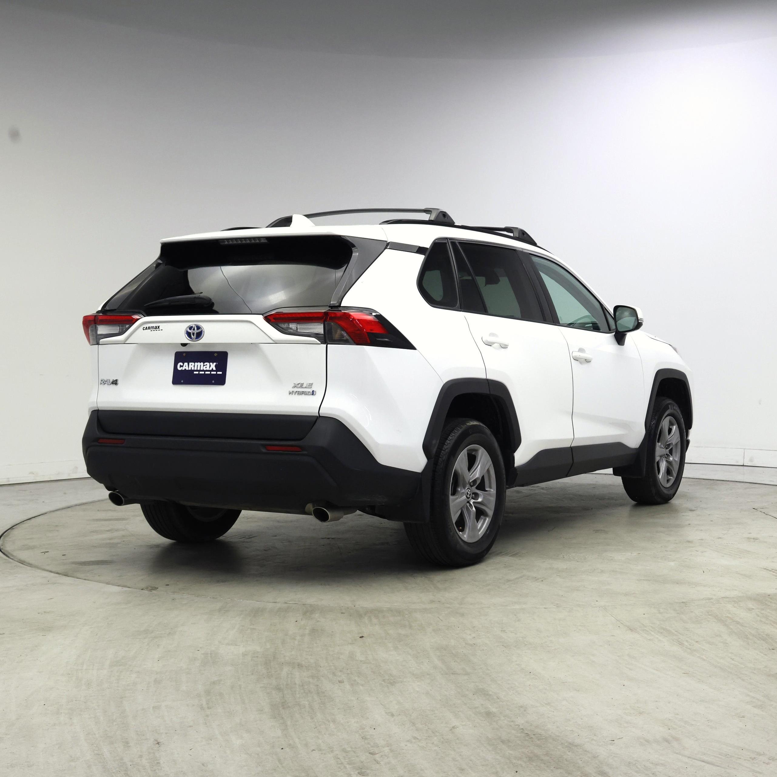 Thumbnail: 2024 Toyota RAV4 - 8