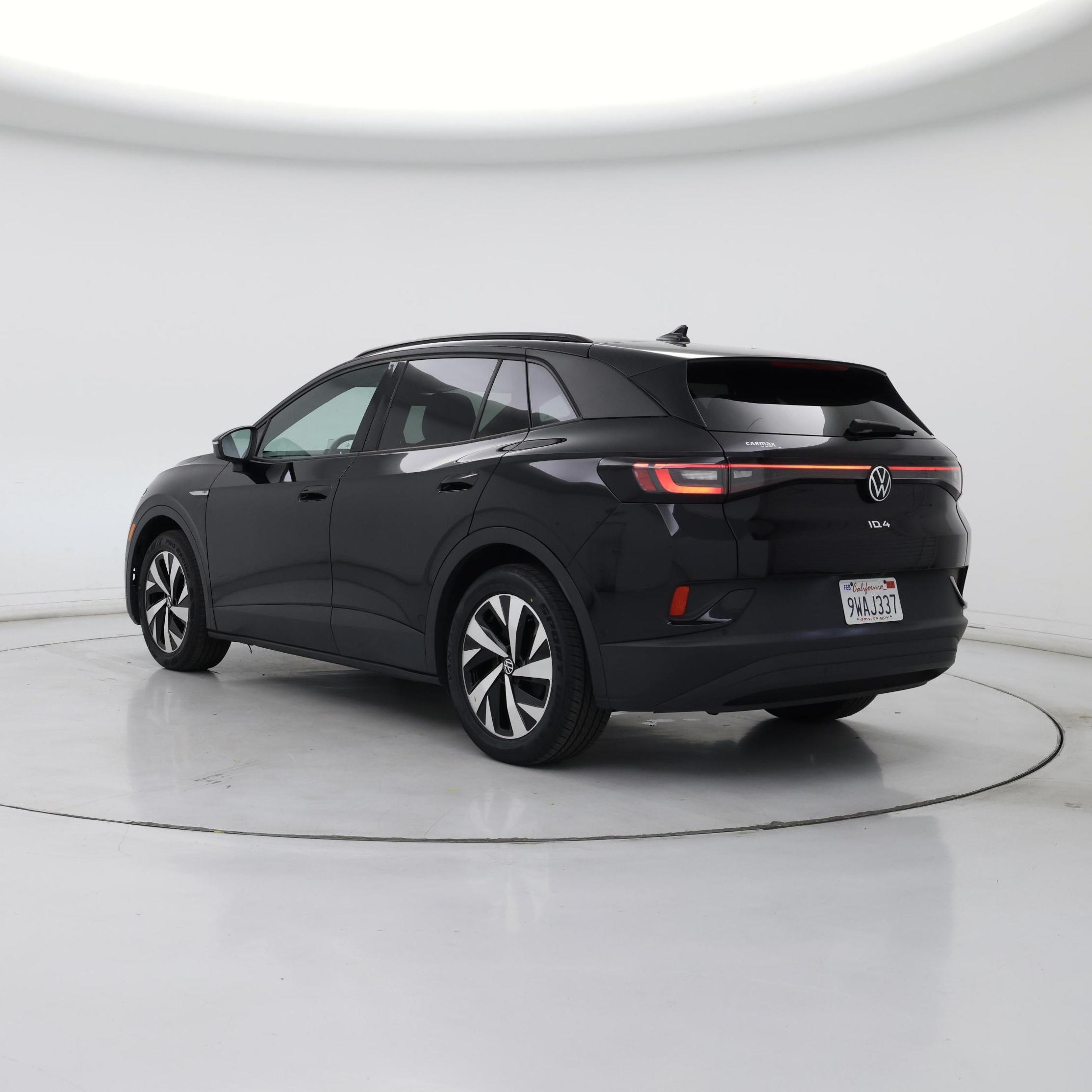 Thumbnail: 2023 Volkswagen ID.4 - 2