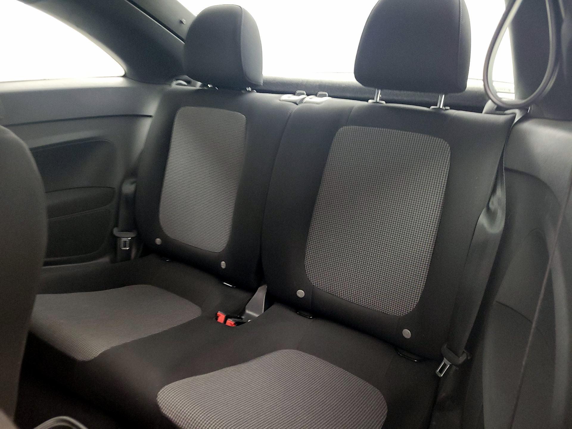 Thumbnail: 2017 Volkswagen Beetle - 18