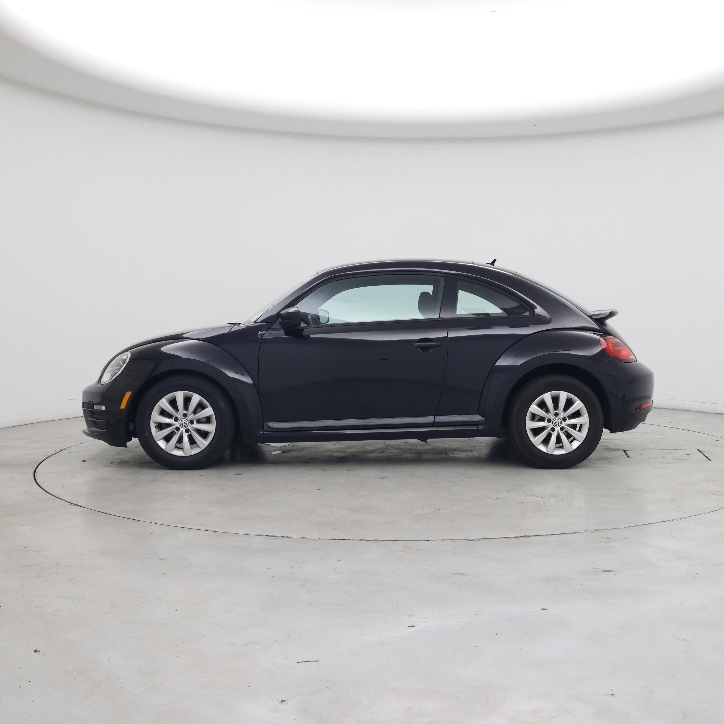 Thumbnail: 2017 Volkswagen Beetle - 3