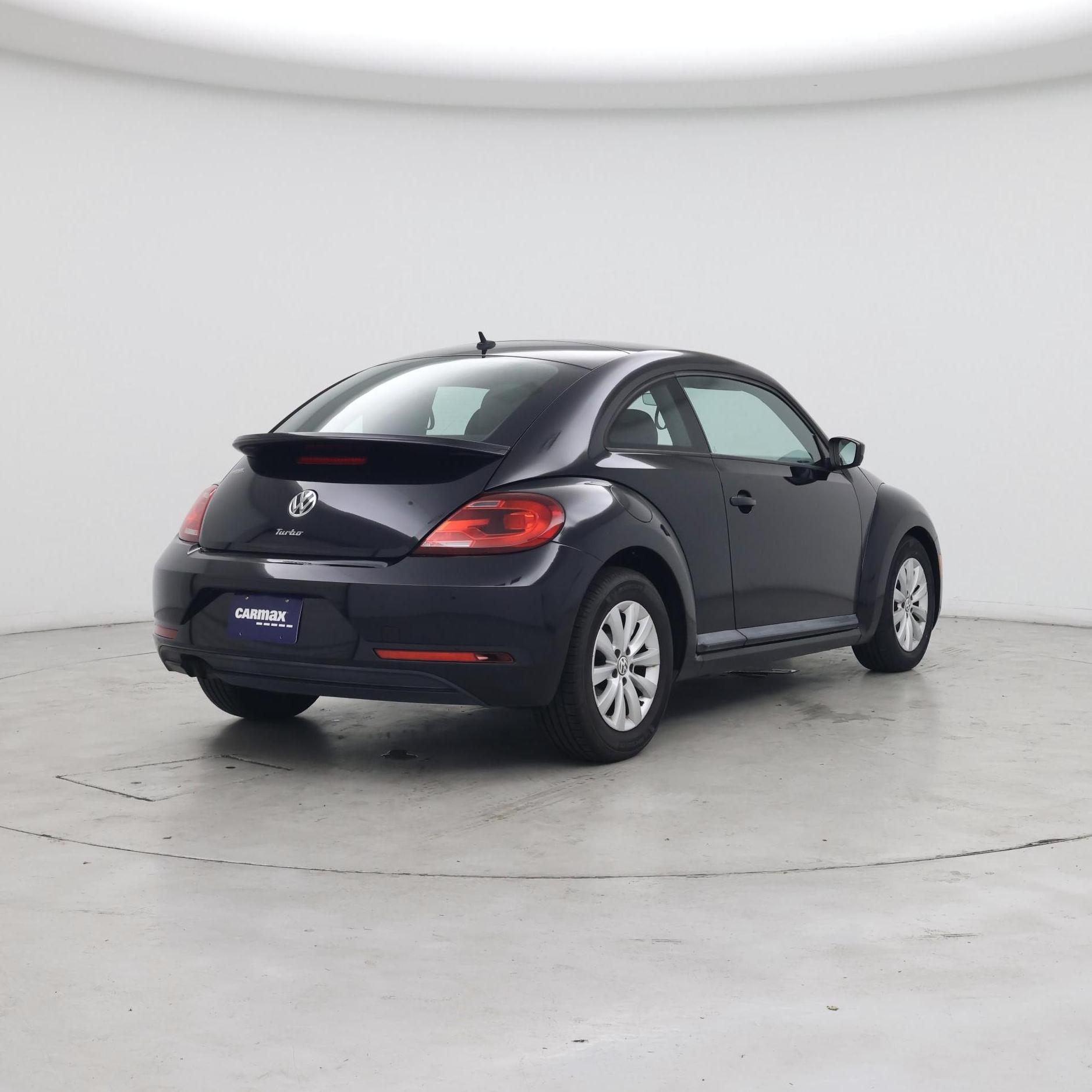 Thumbnail: 2017 Volkswagen Beetle - 8