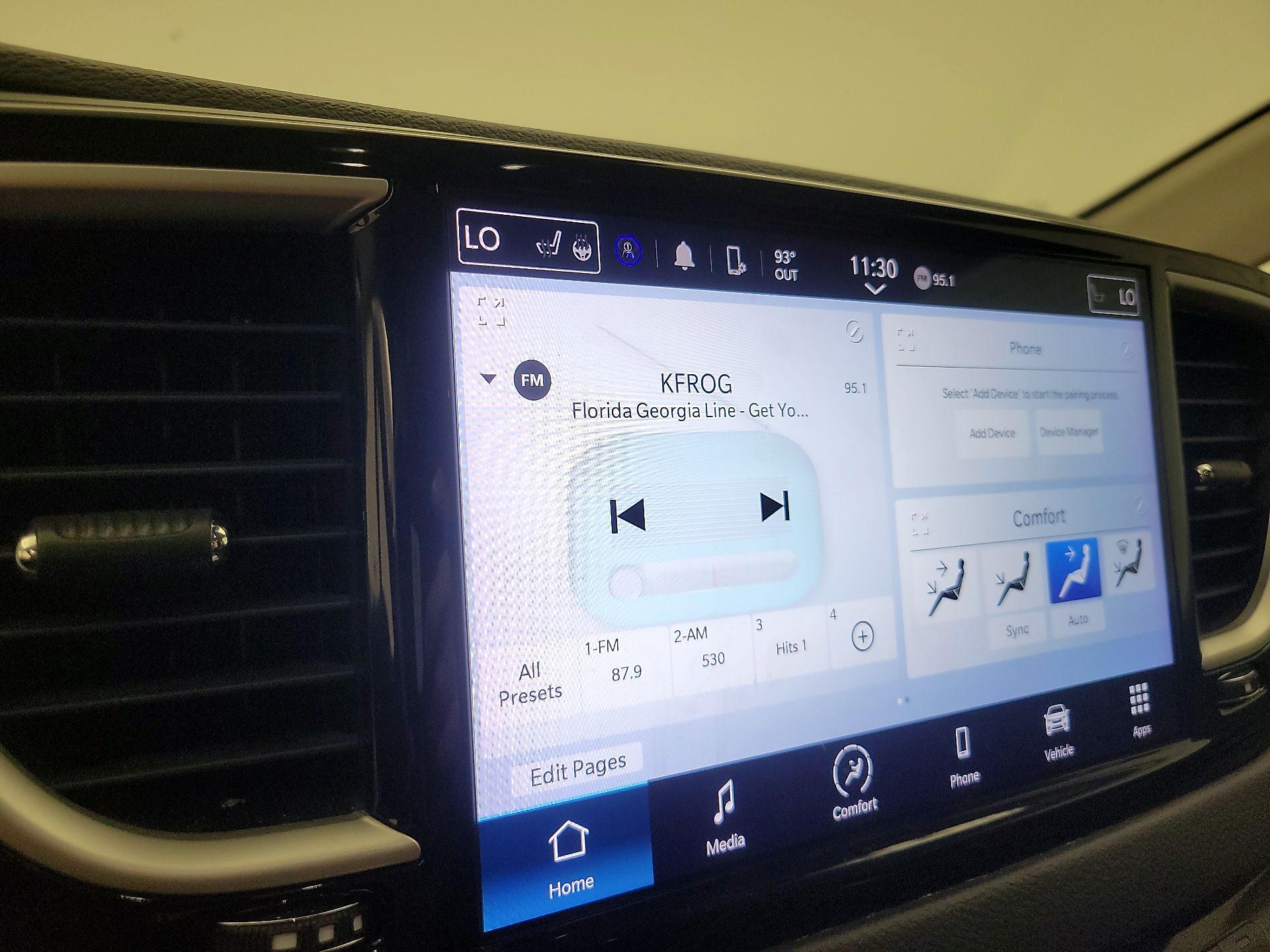 Thumbnail: 2023 Chrysler Pacifica - 15